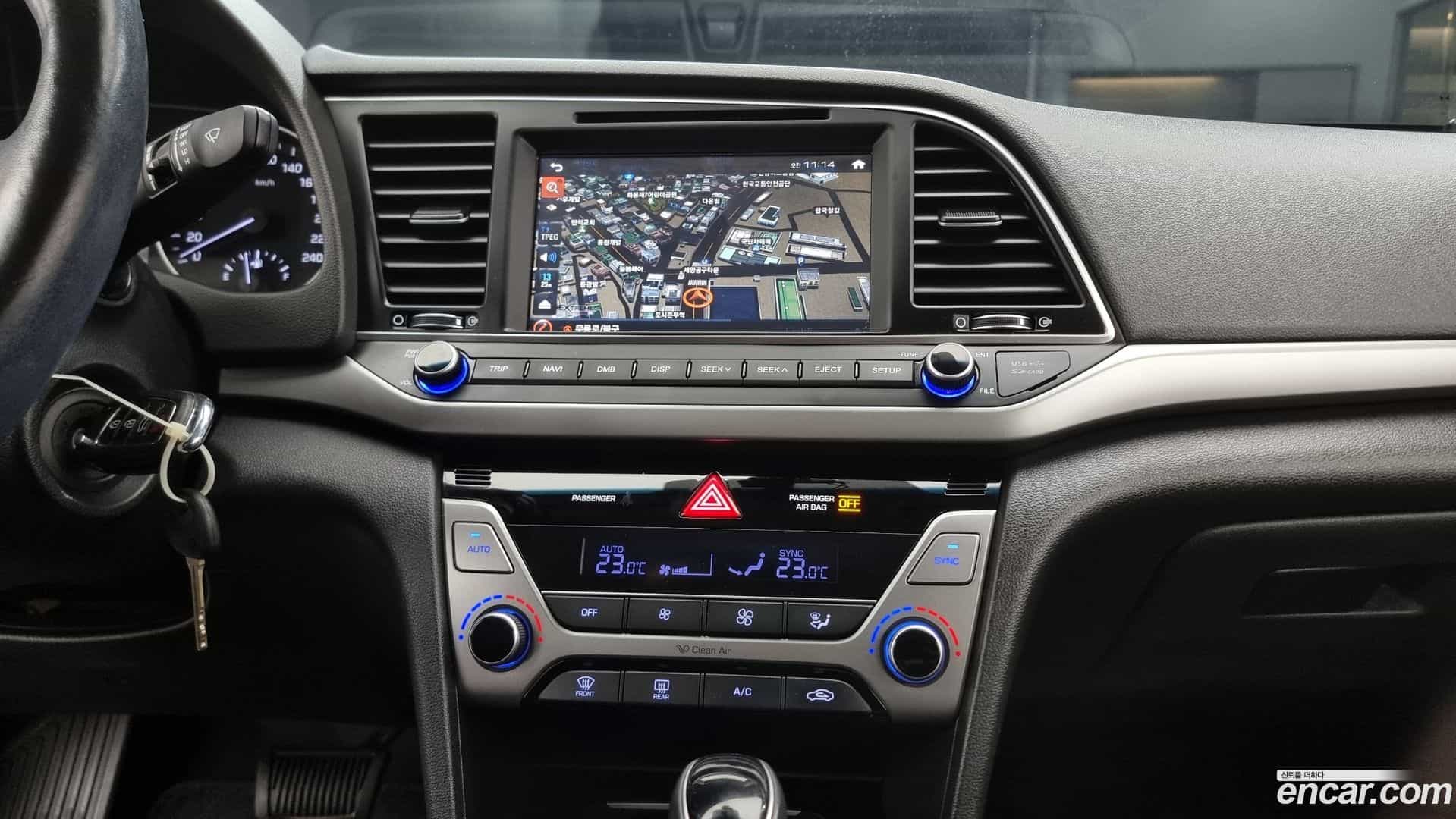 AVANTE Hyundai 2018.0-OPTION-019