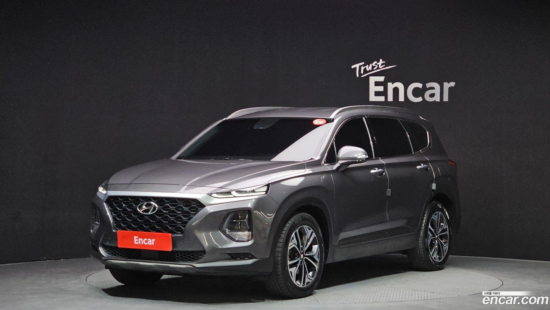 Main__Slider__Photo:Santafe Hyundai 2018.9-0