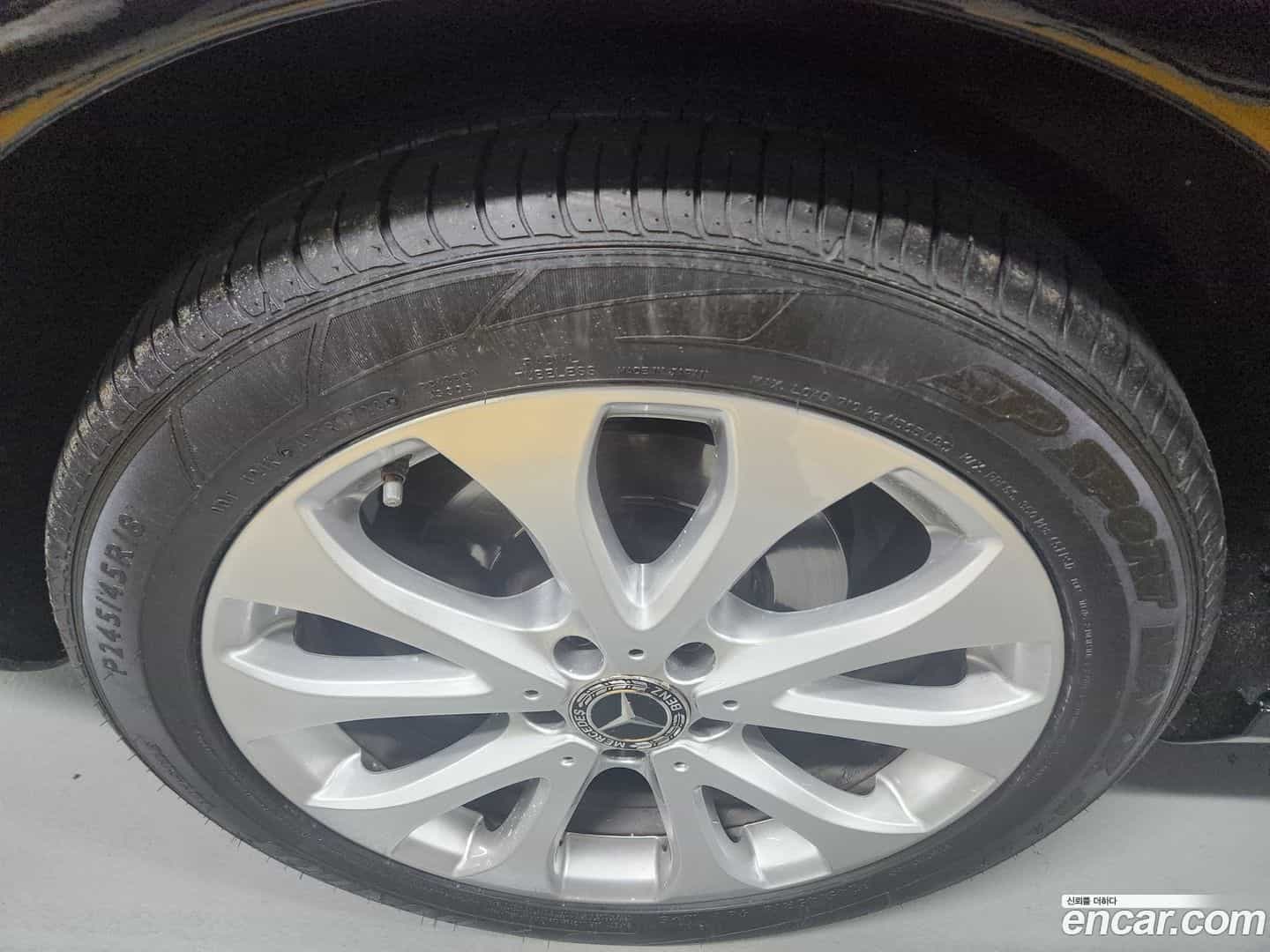E-Class Mercedes-Benz 2019.9-INNER-008
