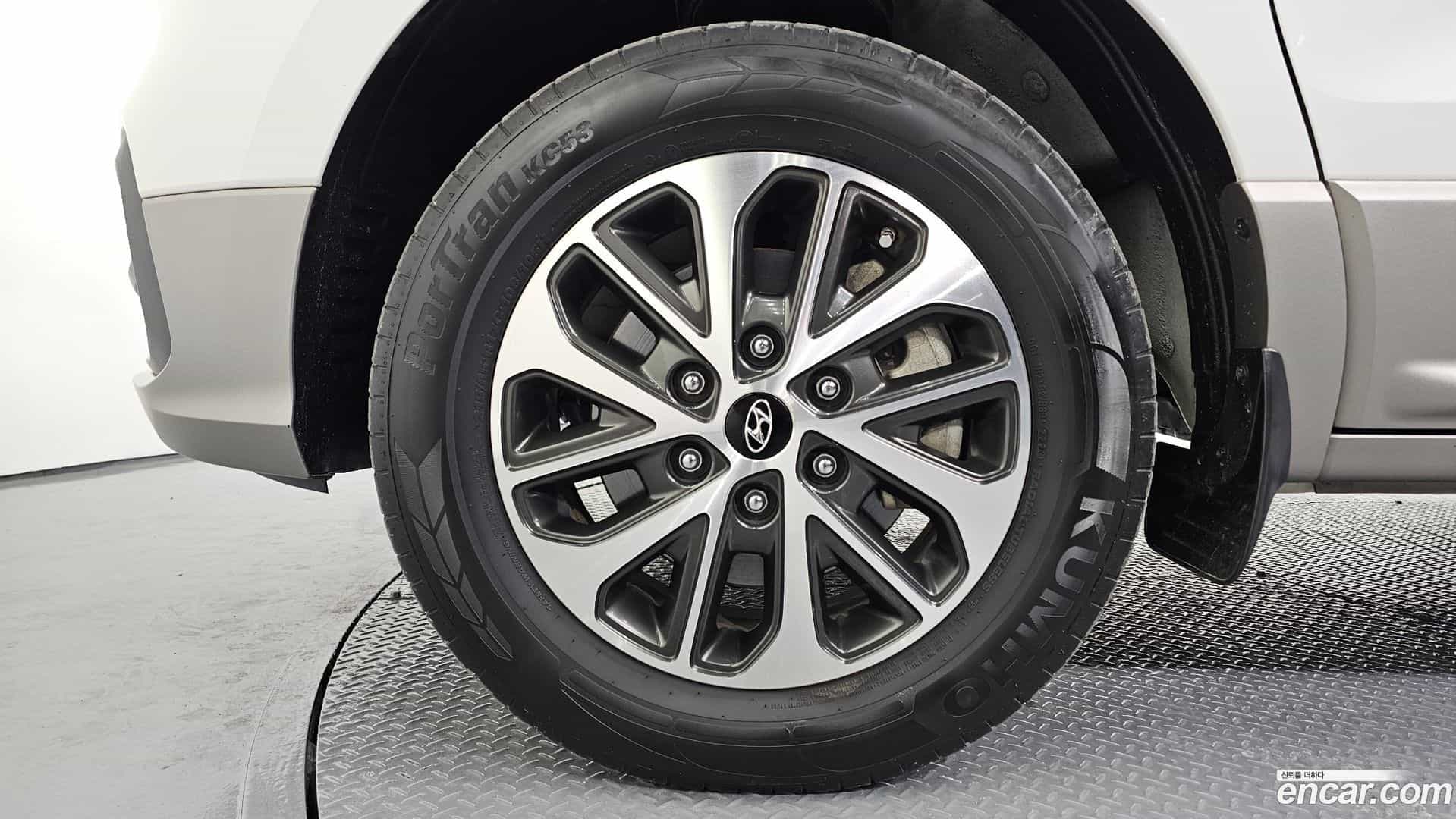 Starex Hyundai 2018.6-OUTER-005