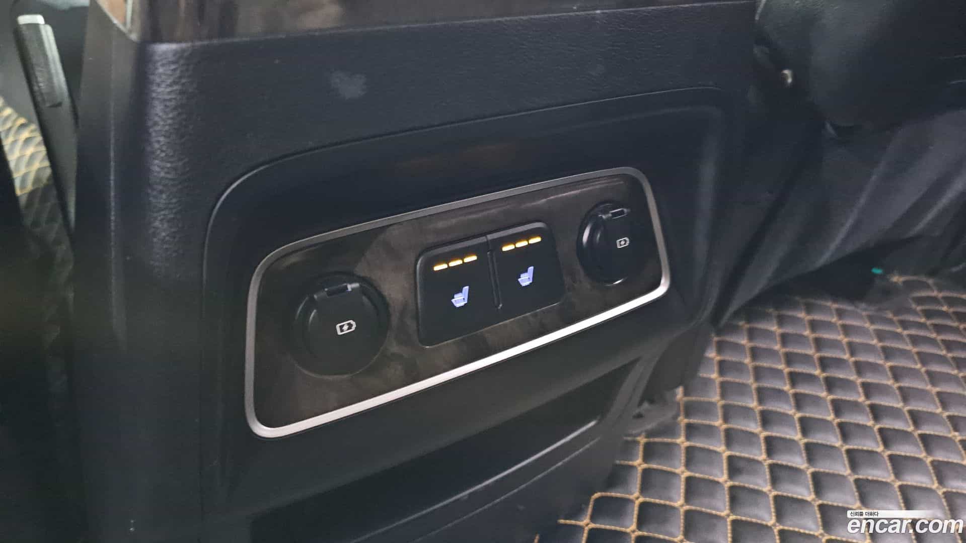 Starex Hyundai 2018.6-OPTION-023