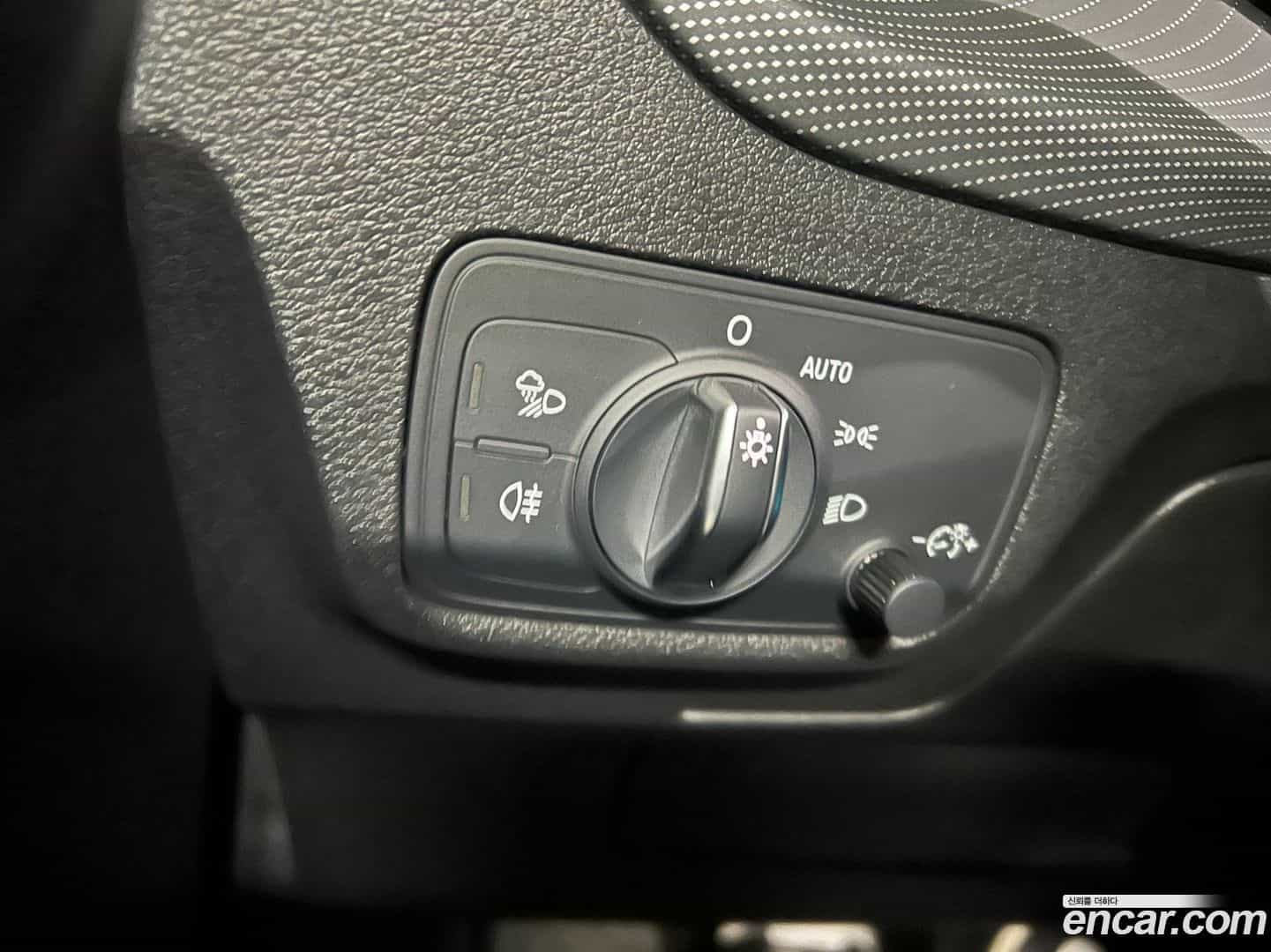Q2 Audi 2023.7-OPTION-022