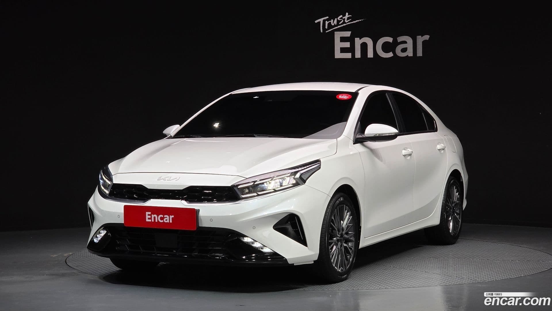 Main__Slider__Photo:K3 Kia 2024.1-0