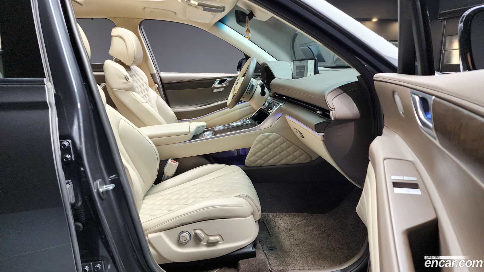 GV80 Genesis 2021.0-INNER-010