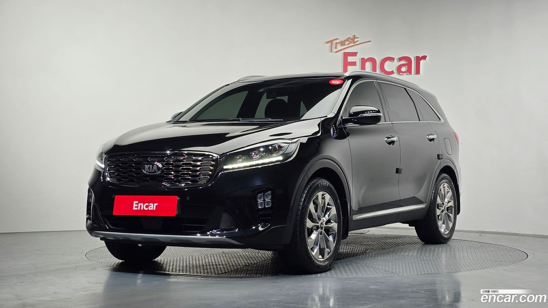 Main__Slider__Photo:Sorento Kia 2019.1-0