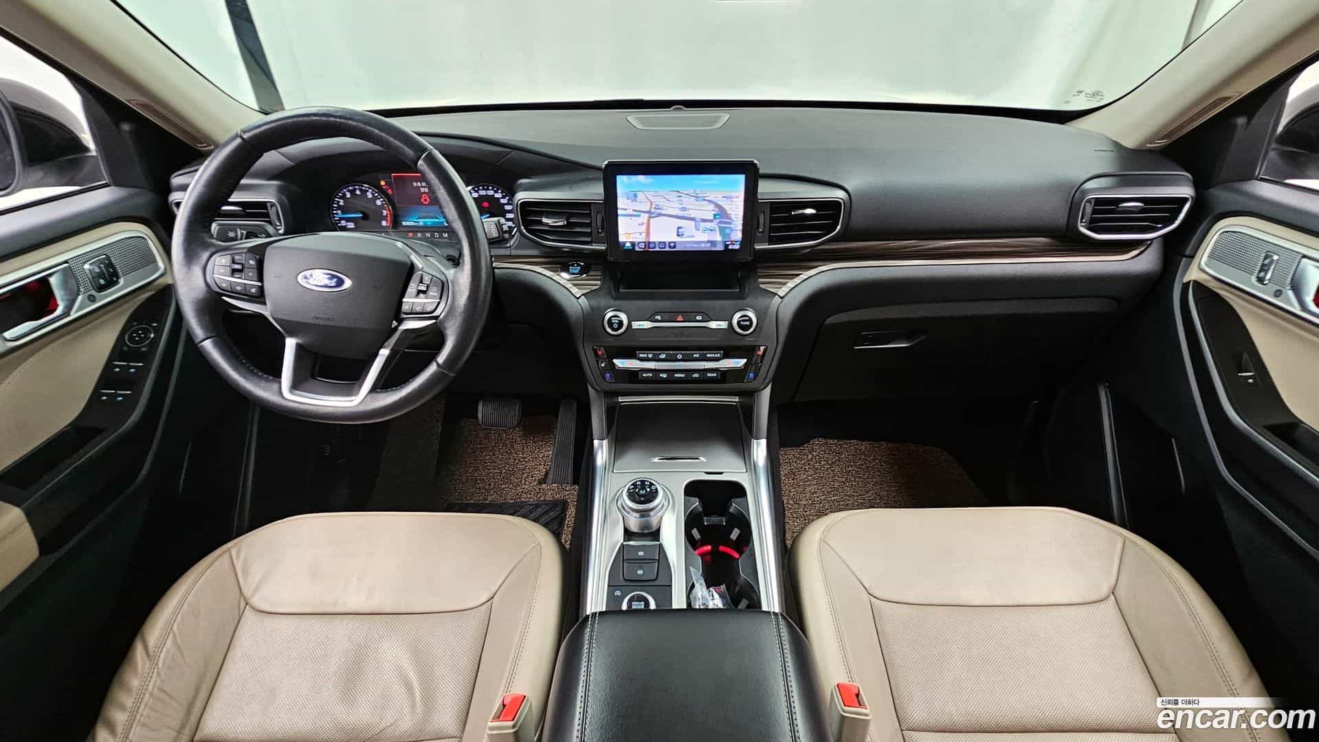 Explorer Ford 2019.11-INNER-007