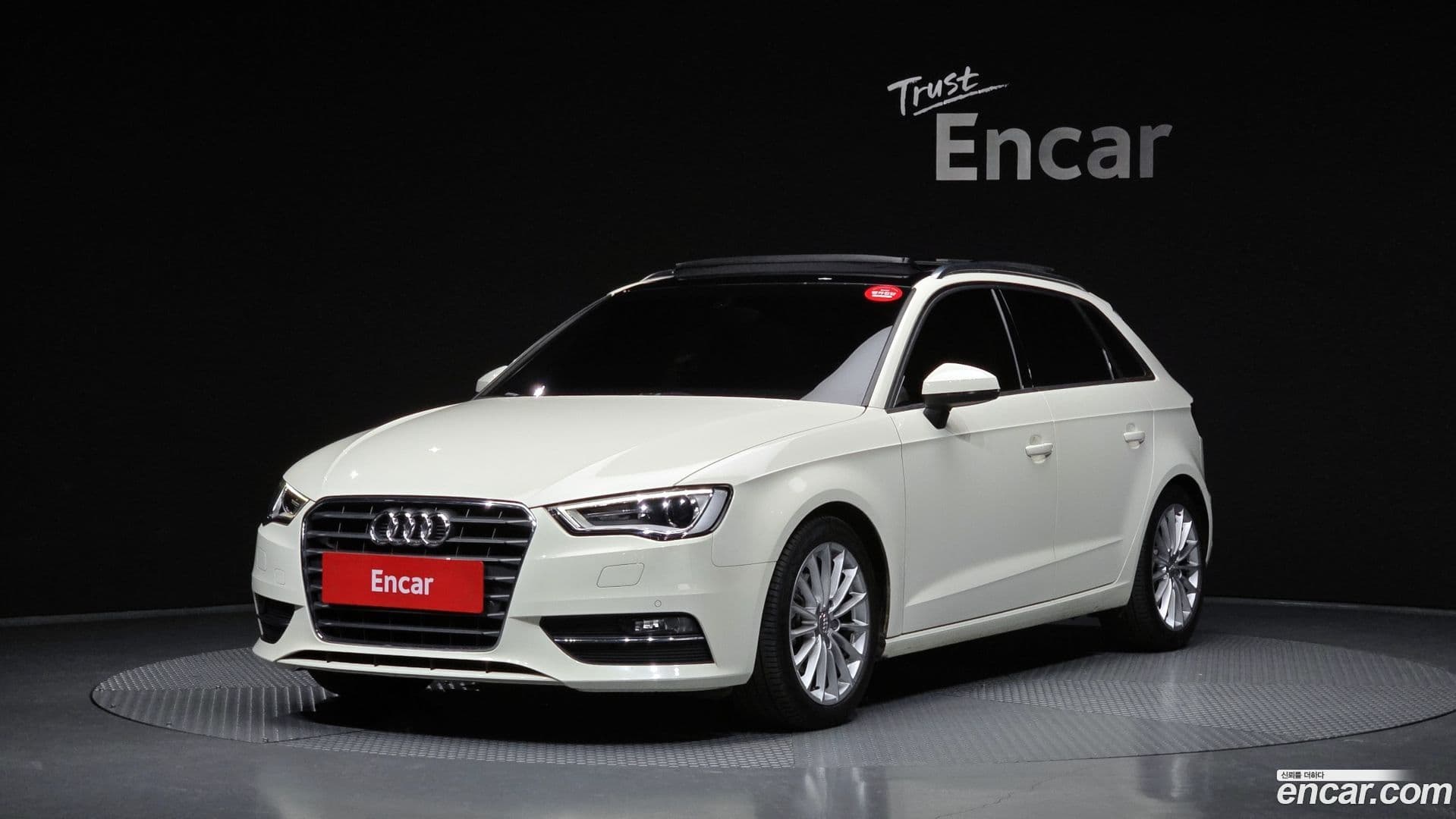 Main__Slider__Photo:A3 Audi 2015.10-0