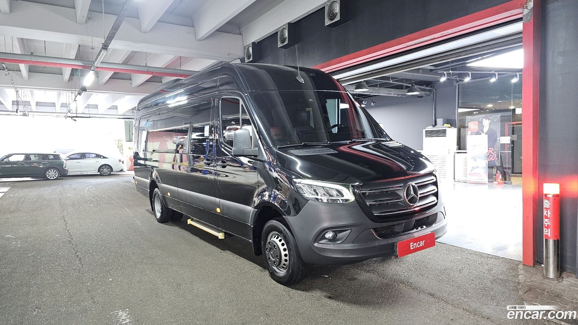 Main__Slider__Photo:Sprinter Mercedes-Benz 2021.8-0