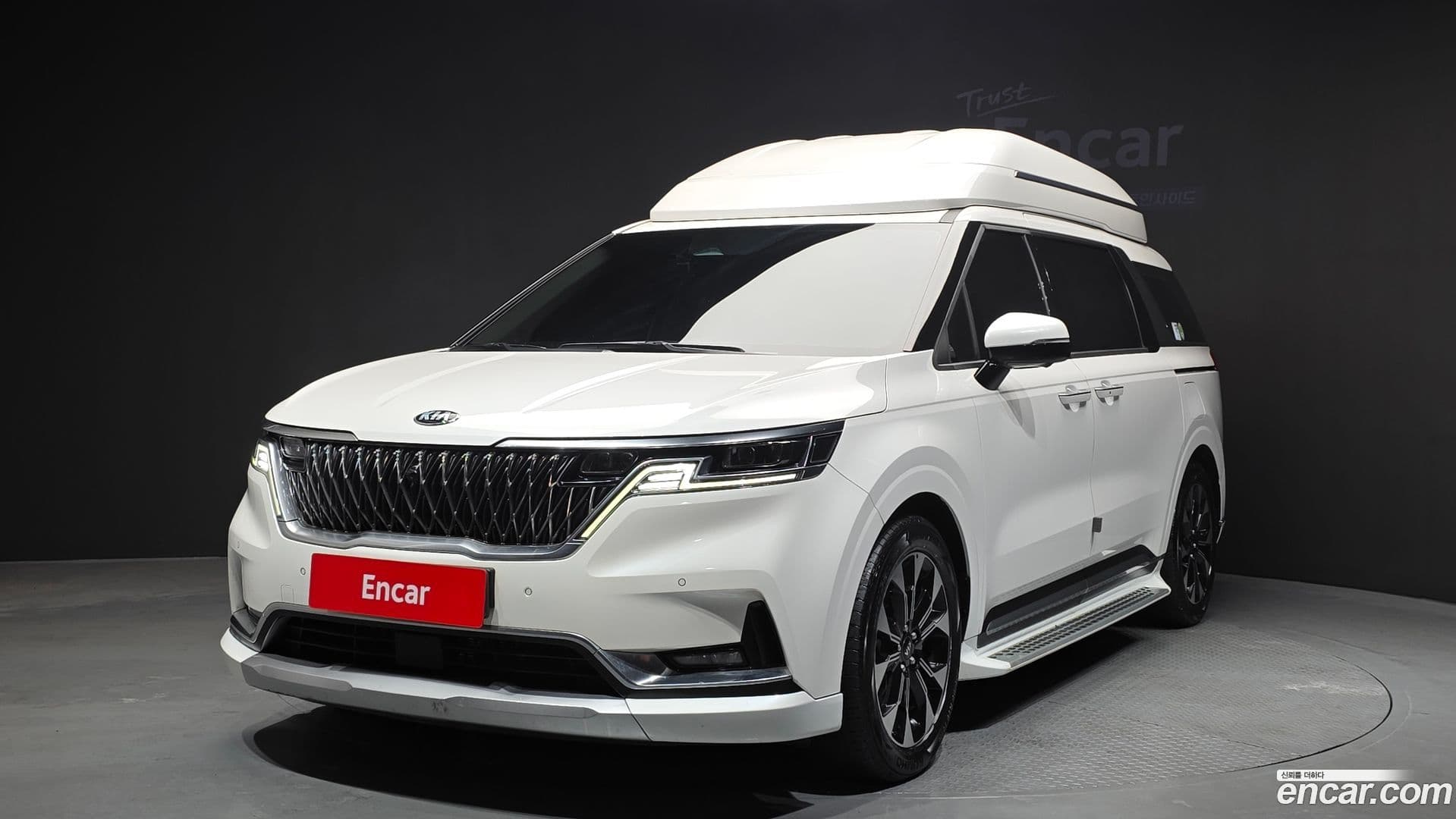 Main__Slider__Photo:Canival Kia 2021.3-0
