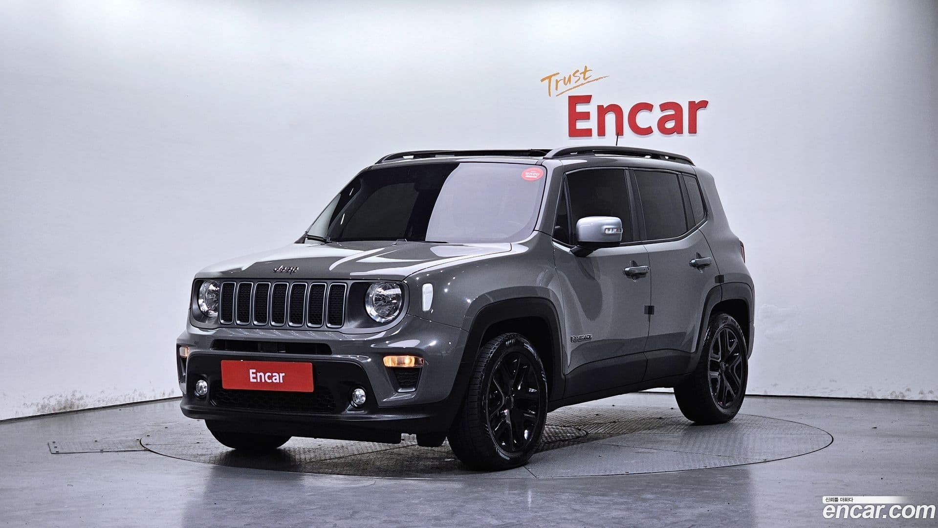 Main__Slider__Photo:Renegade Jeep 2022.11-0