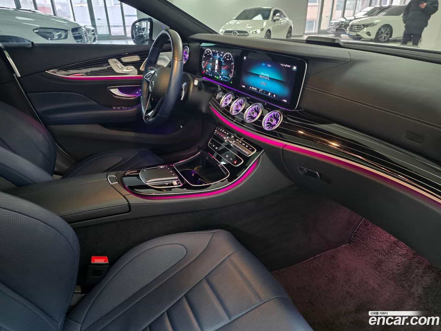 CLS-Class Mercedes-Benz 2022.3-INNER-009