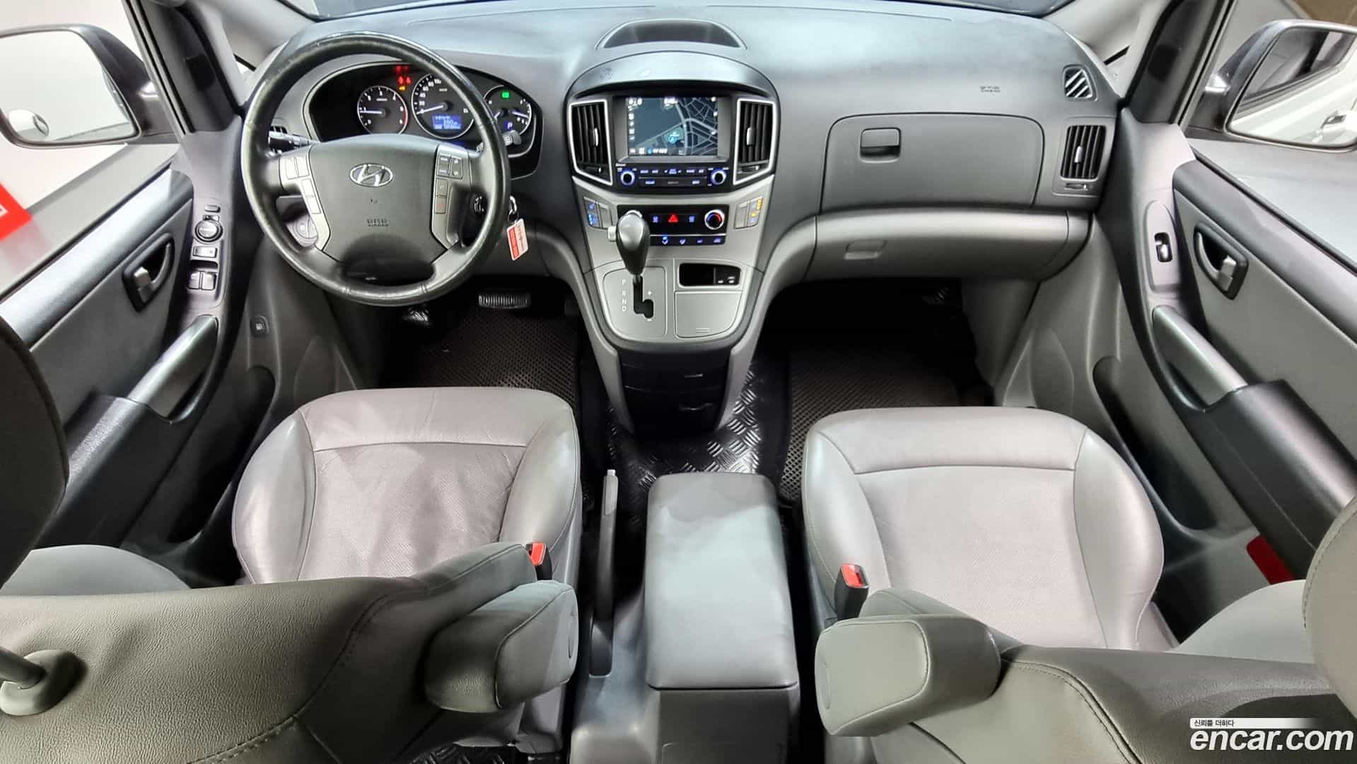 Starex Hyundai 2017.3-INNER-007