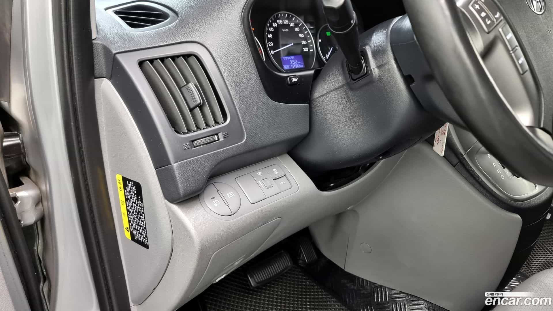 Starex Hyundai 2017.3-OPTION-018