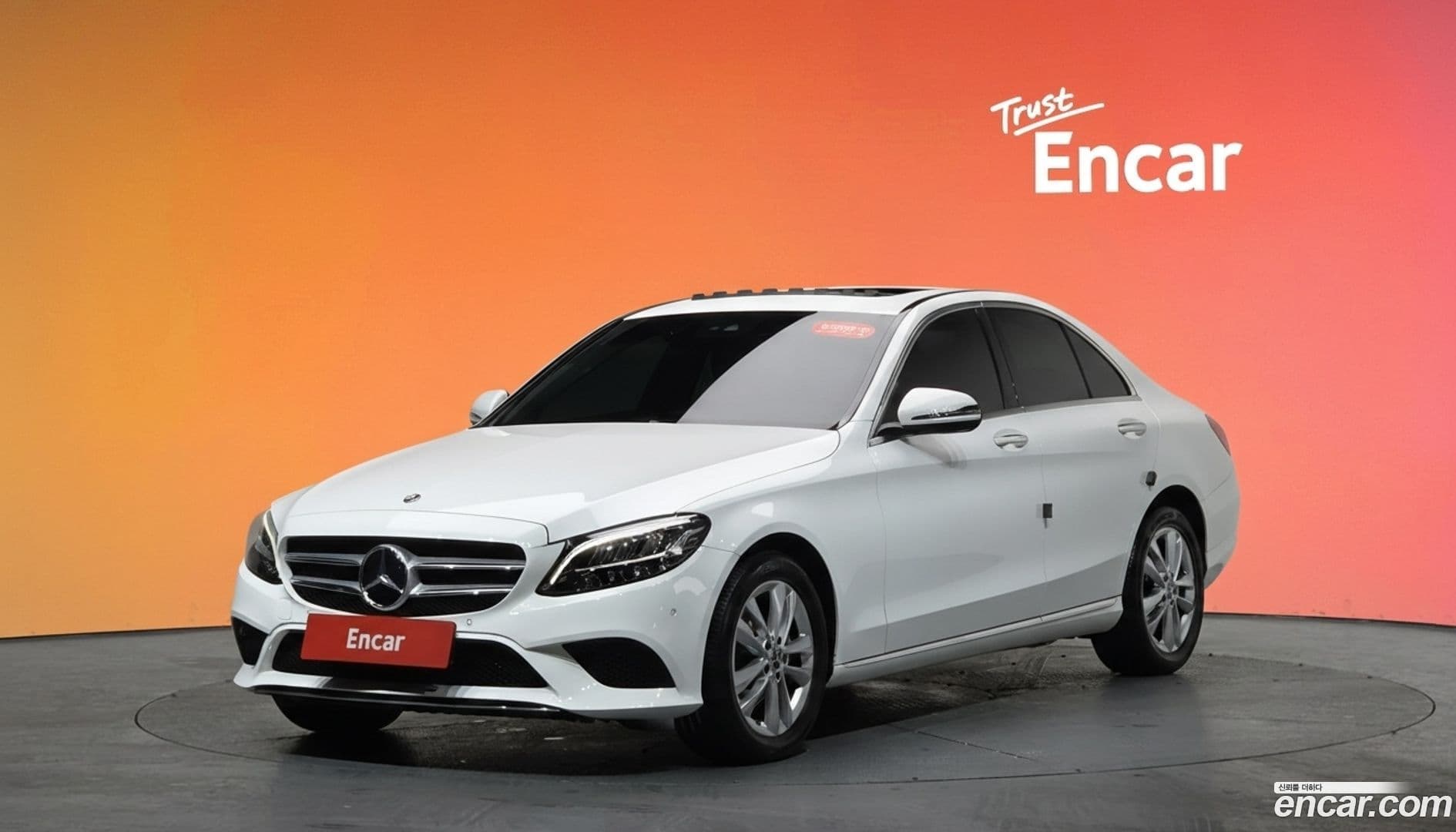 Main__Slider__Photo:C-Class Mercedes-Benz 2018.11-0