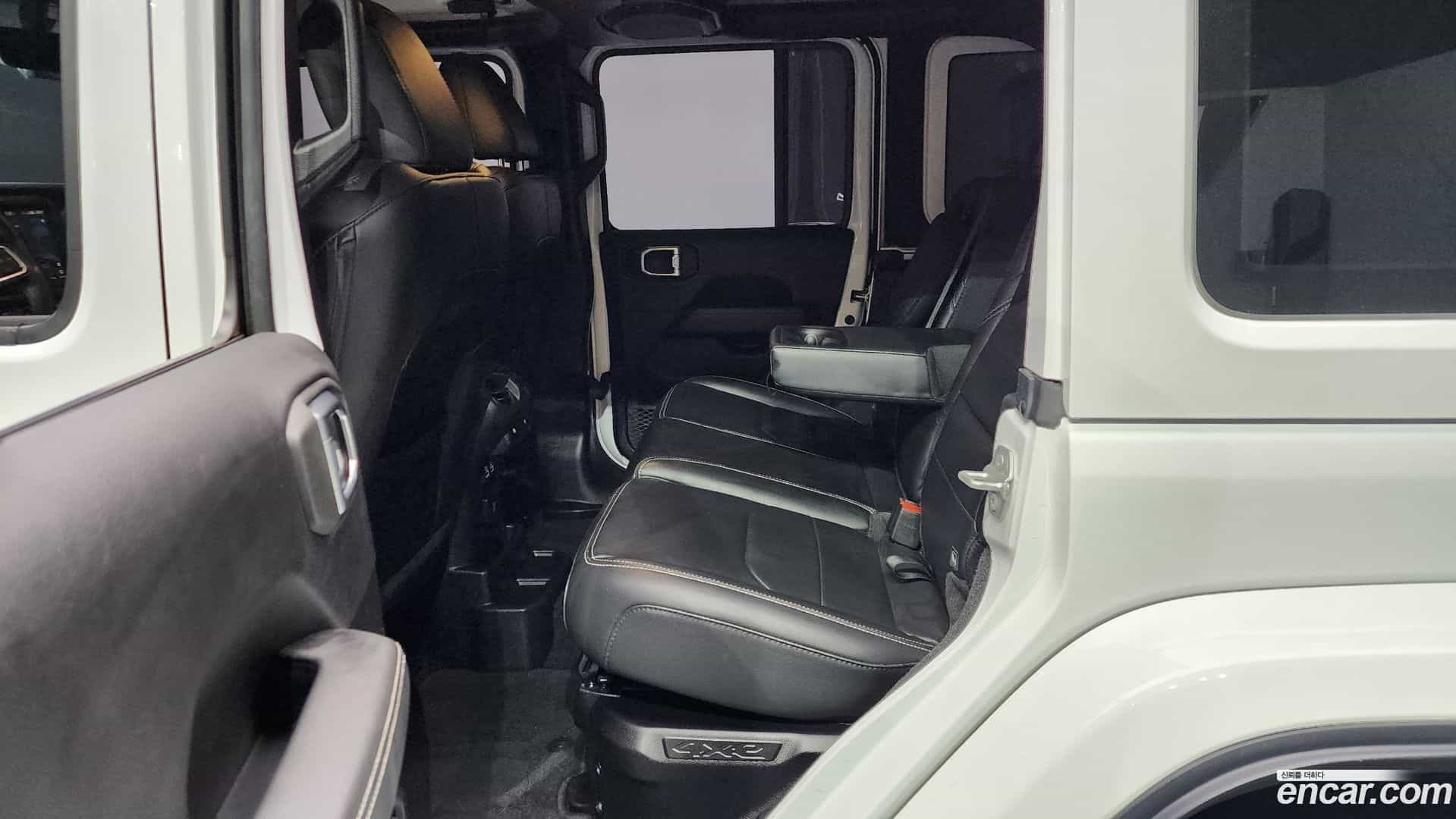 Wrangler Jeep 2022.9-OPTION-016