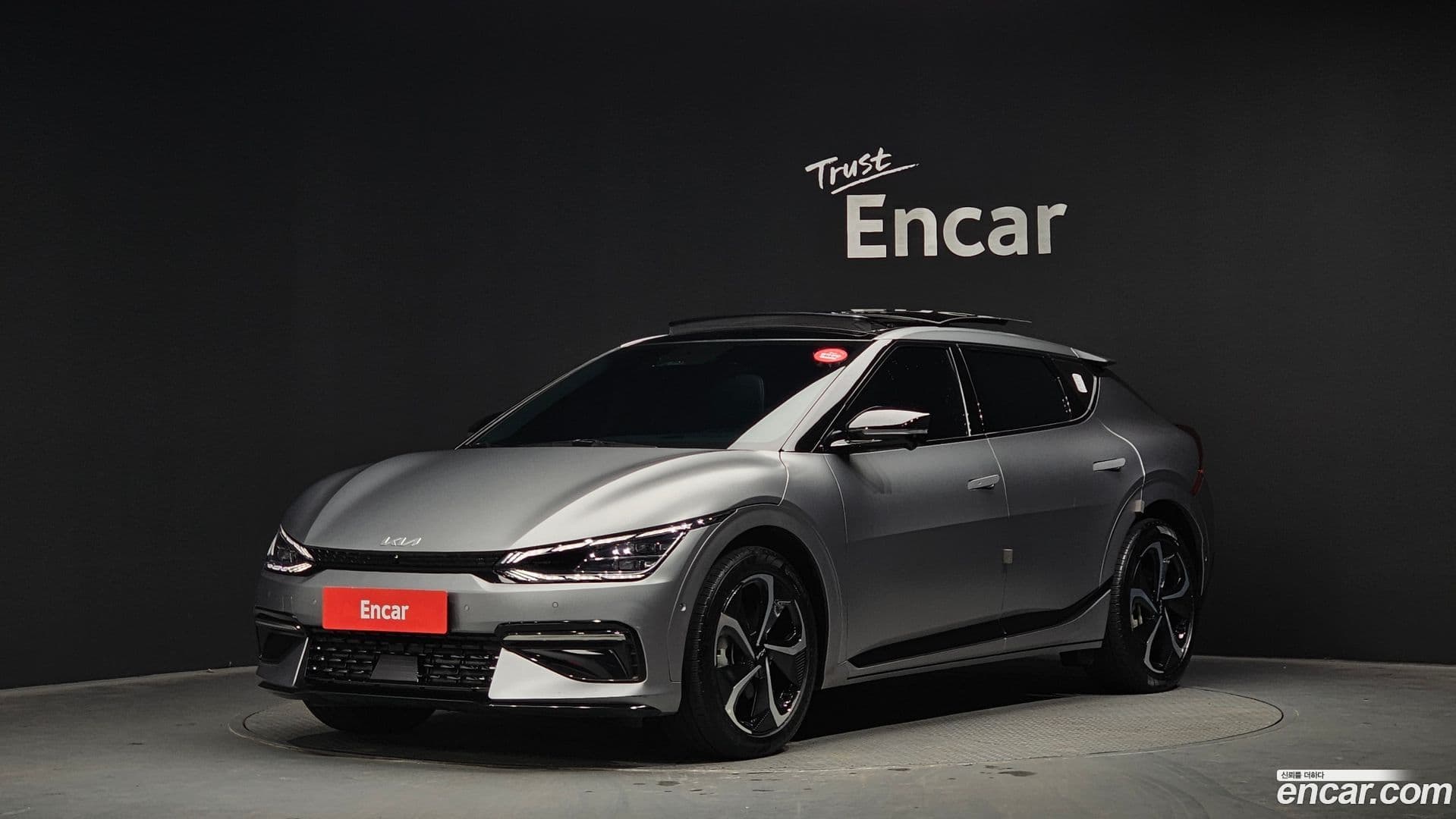 Main__Slider__Photo:EV6 Kia 2023.9-0