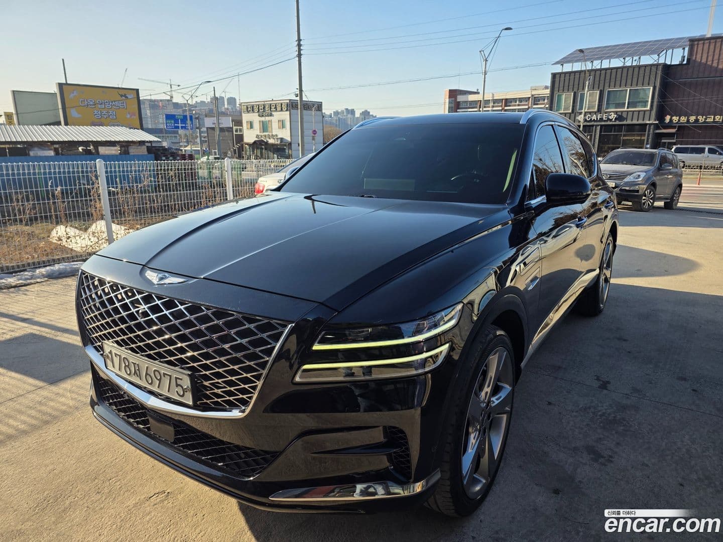 Main__Slider__Photo:GV80 Genesis 2020.3-0