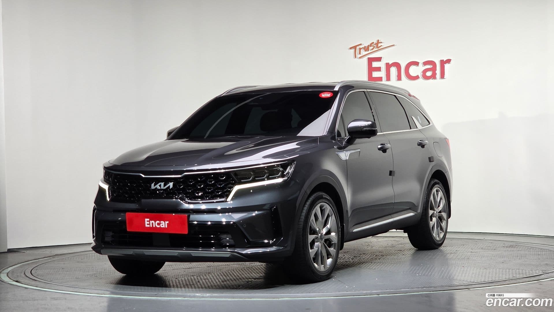 Main__Slider__Photo:Sorento Kia 2022.6-0