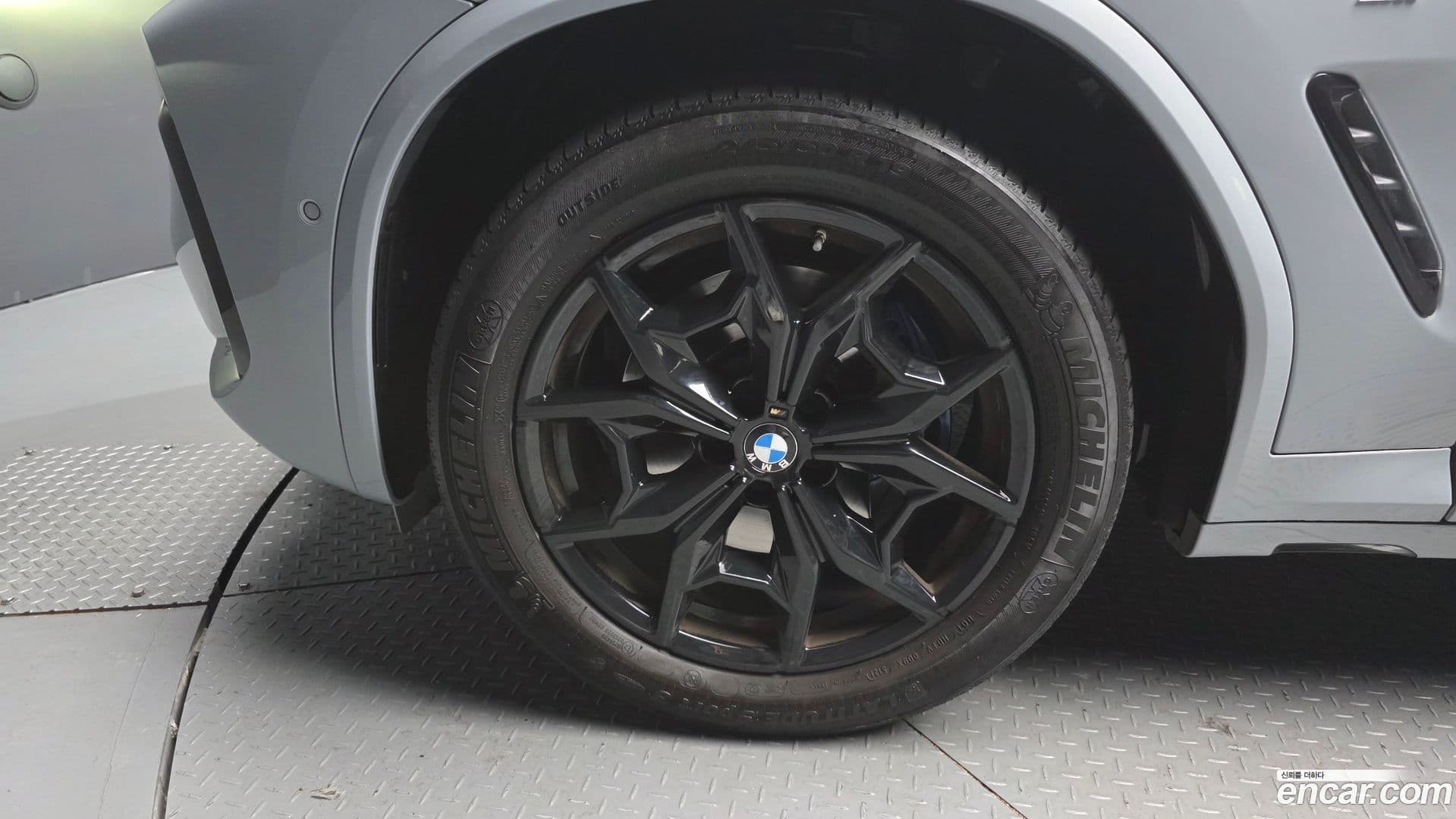 Main__Slider__Photo:X4 BMW 2022.6-4