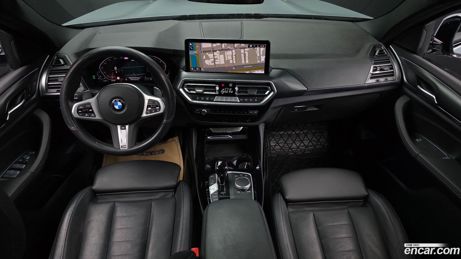 Main__Slider__Photo:X4 BMW 2022.6-6