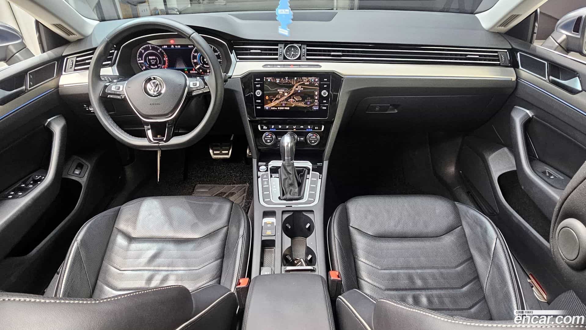Arteon Volkswagen 2018.11-INNER-007