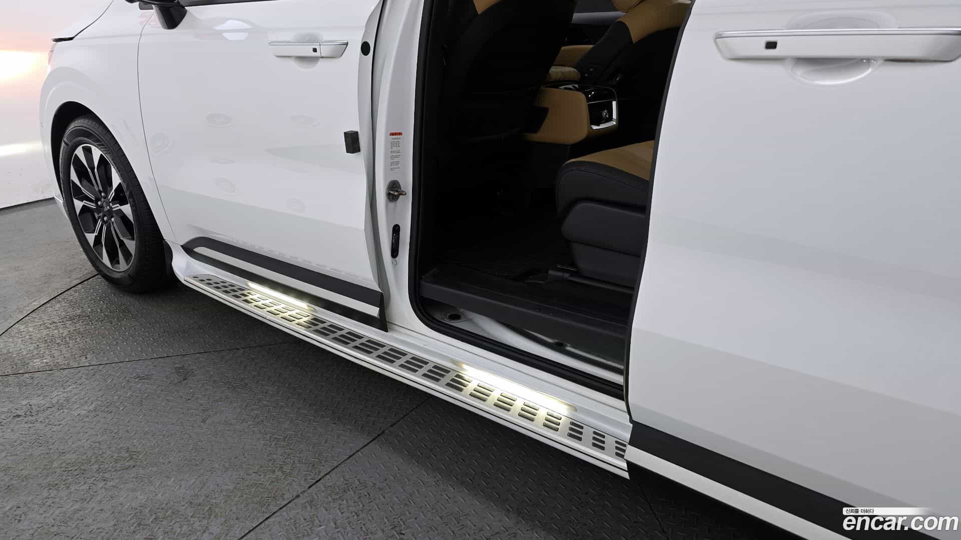 Canival Kia 2023.0-OPTION-023