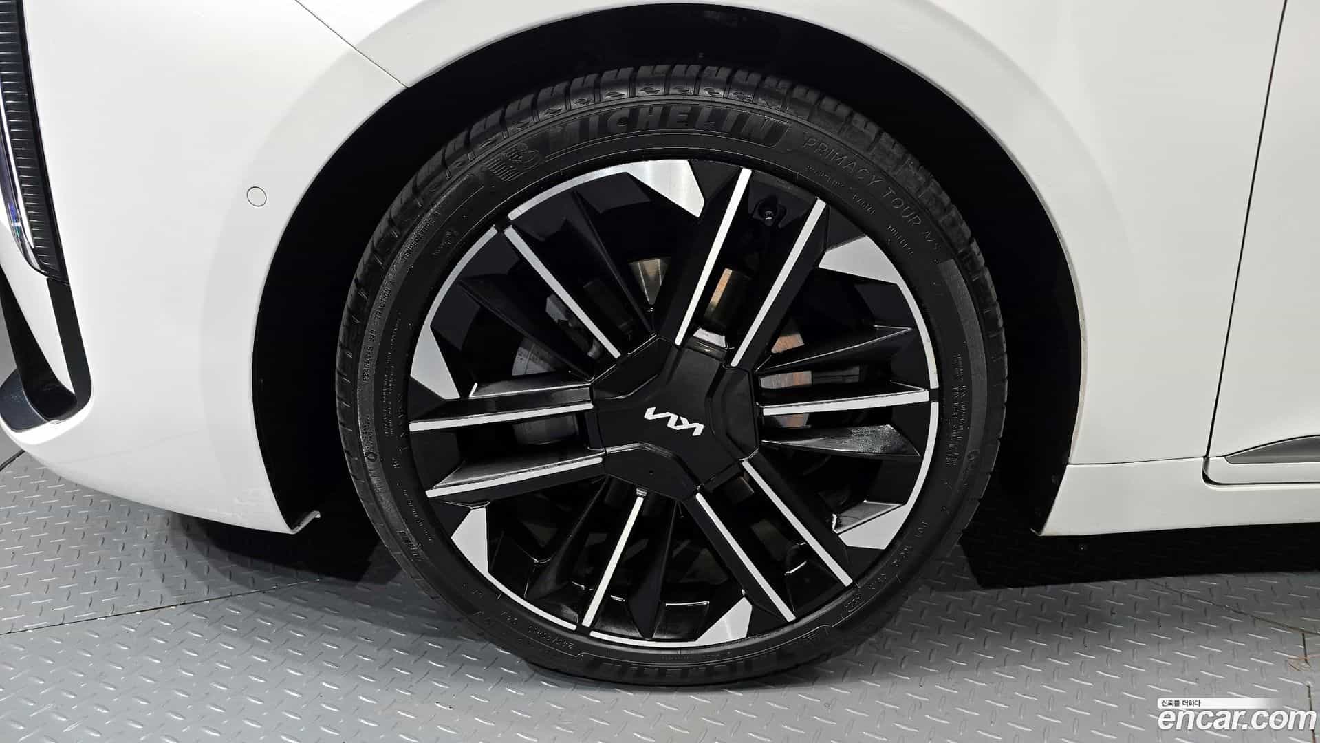 K8 Kia 2025.0-OUTER-005