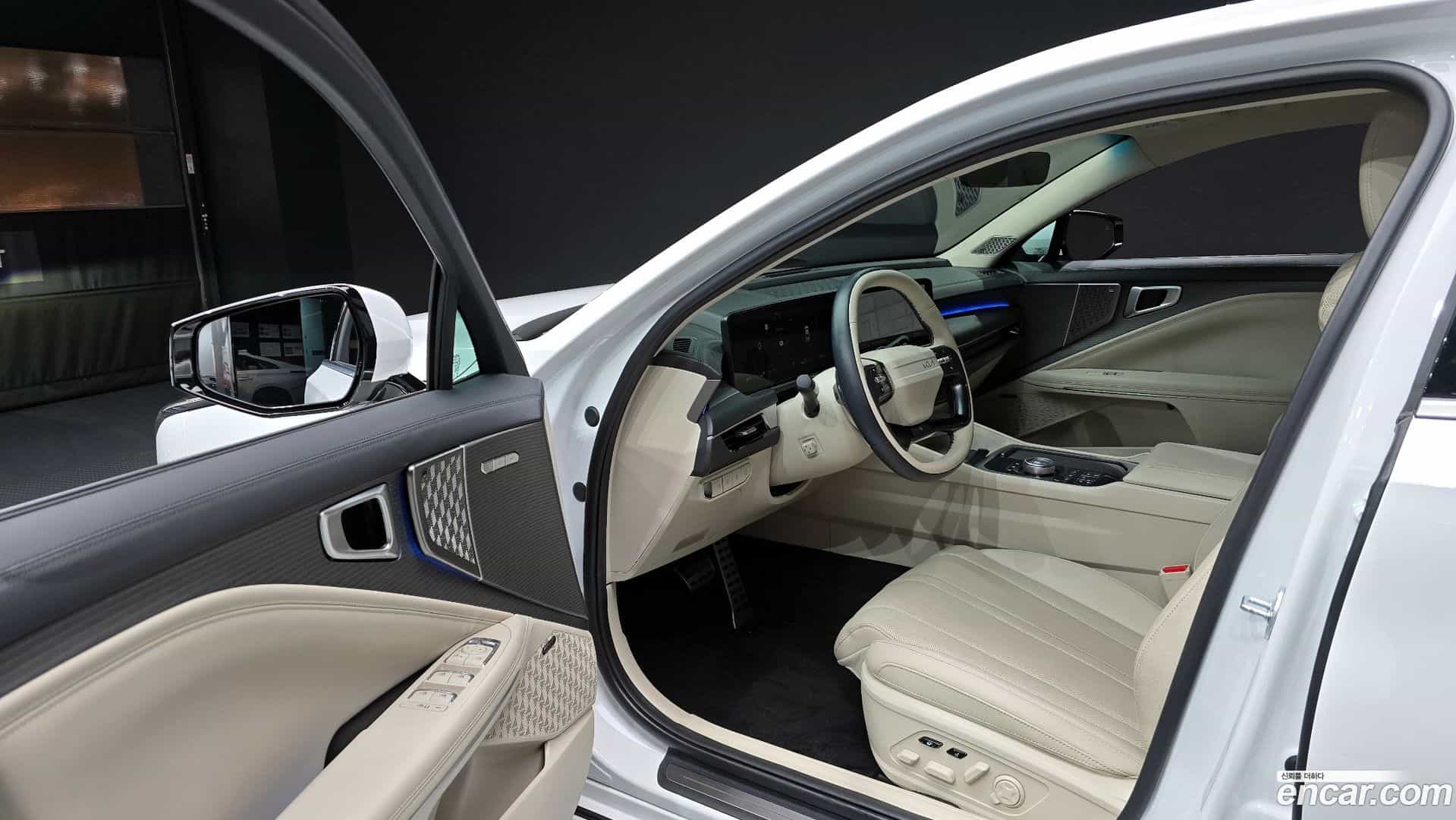 K8 Kia 2025.0-INNER-010