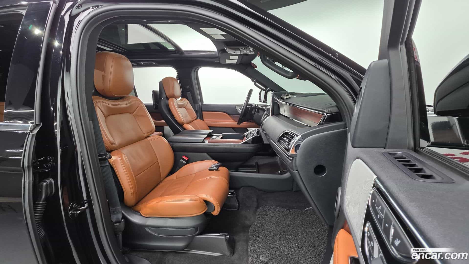 Navigator Lincoln 2021.4-INNER-010