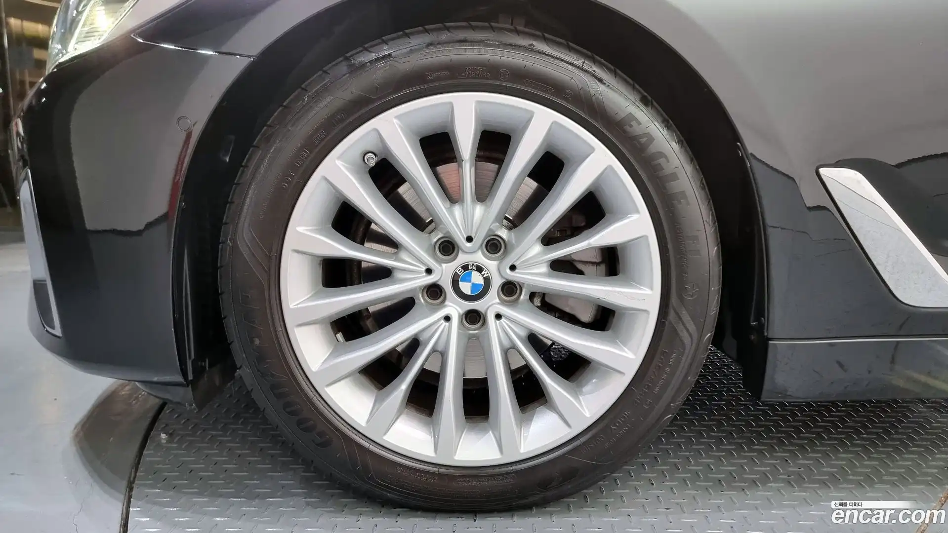 5-Series BMW 2023.1-OUTER-005