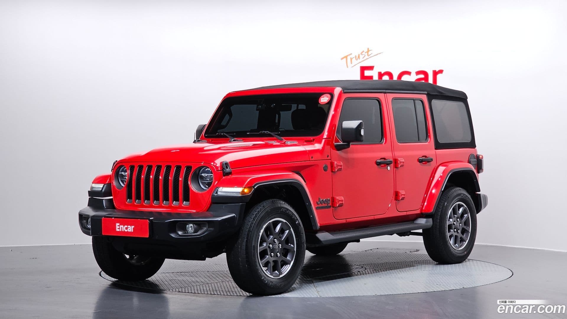 Main__Slider__Photo:Wrangler Jeep 2021.6-0
