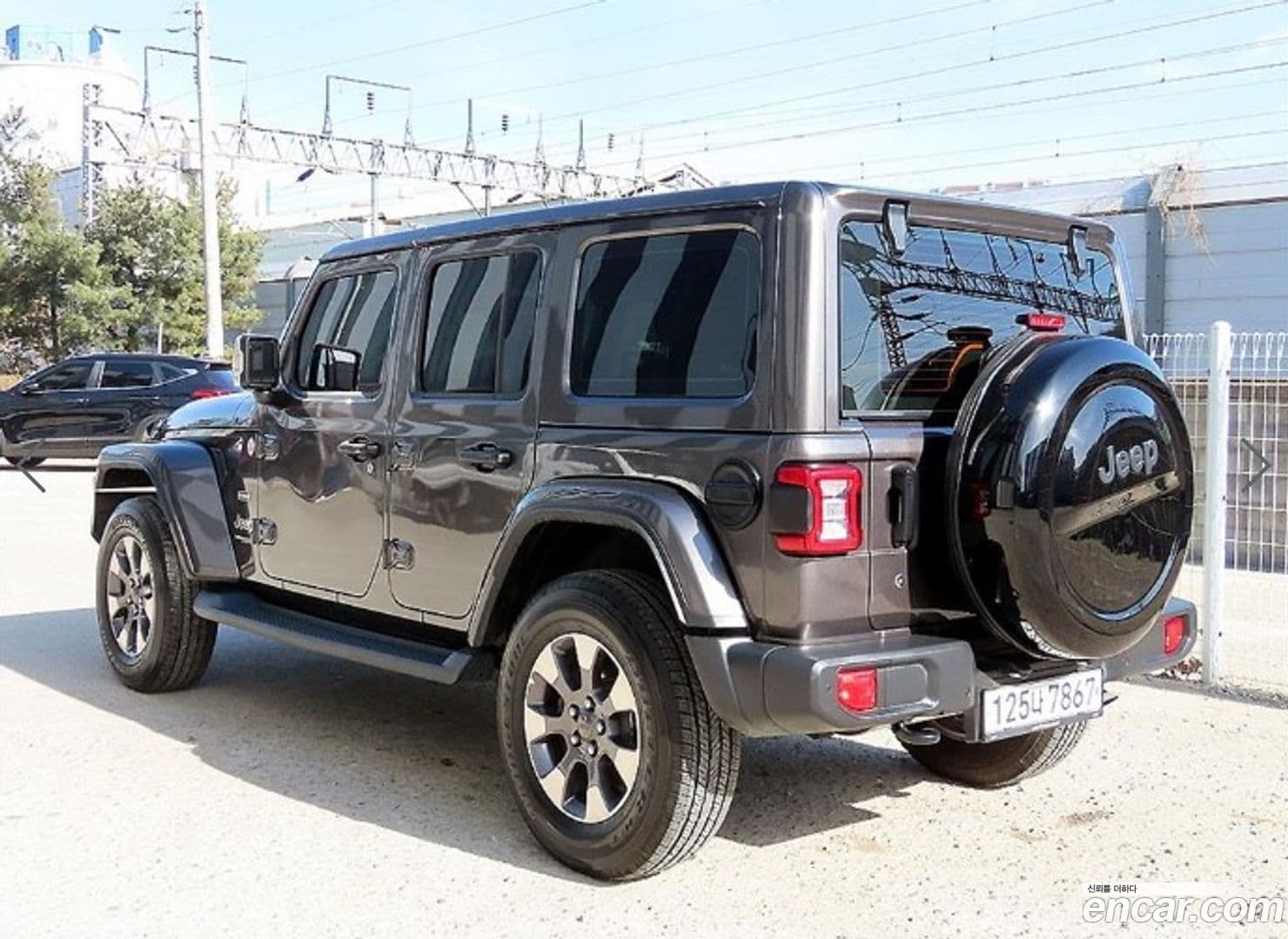 Main__Slider__Photo:Wrangler Jeep 2019.11-2