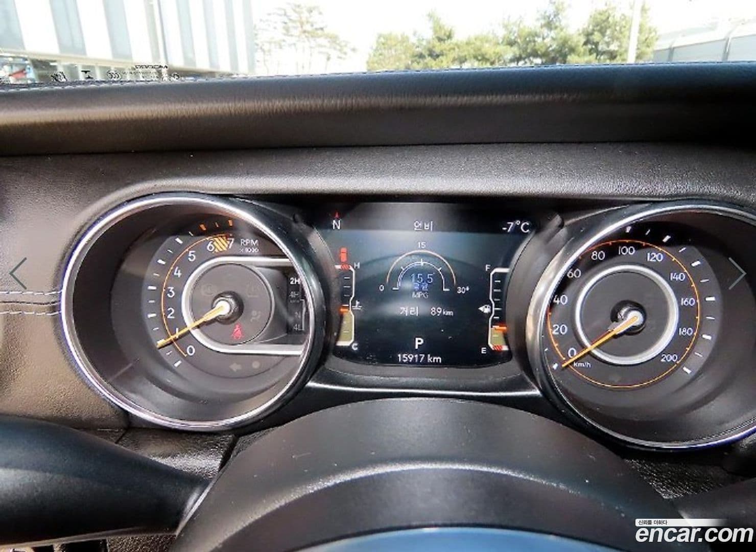 Main__Slider__Photo:Wrangler Jeep 2019.11-8