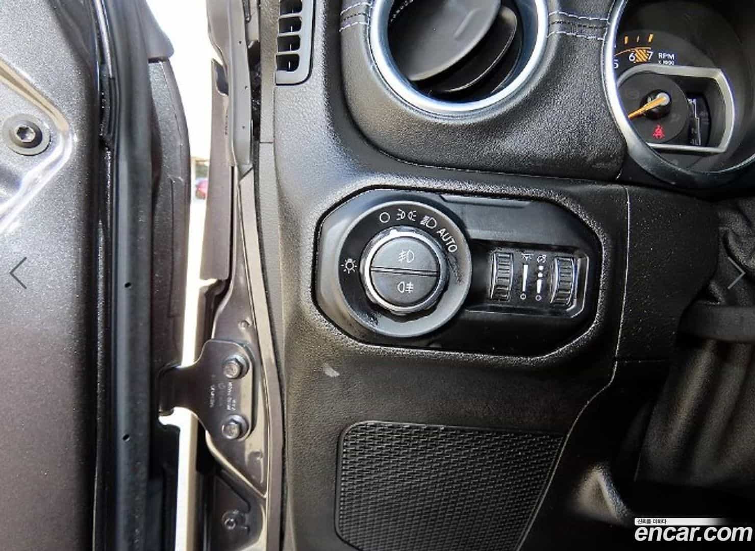 Wrangler Jeep 2019.11-OPTION-016