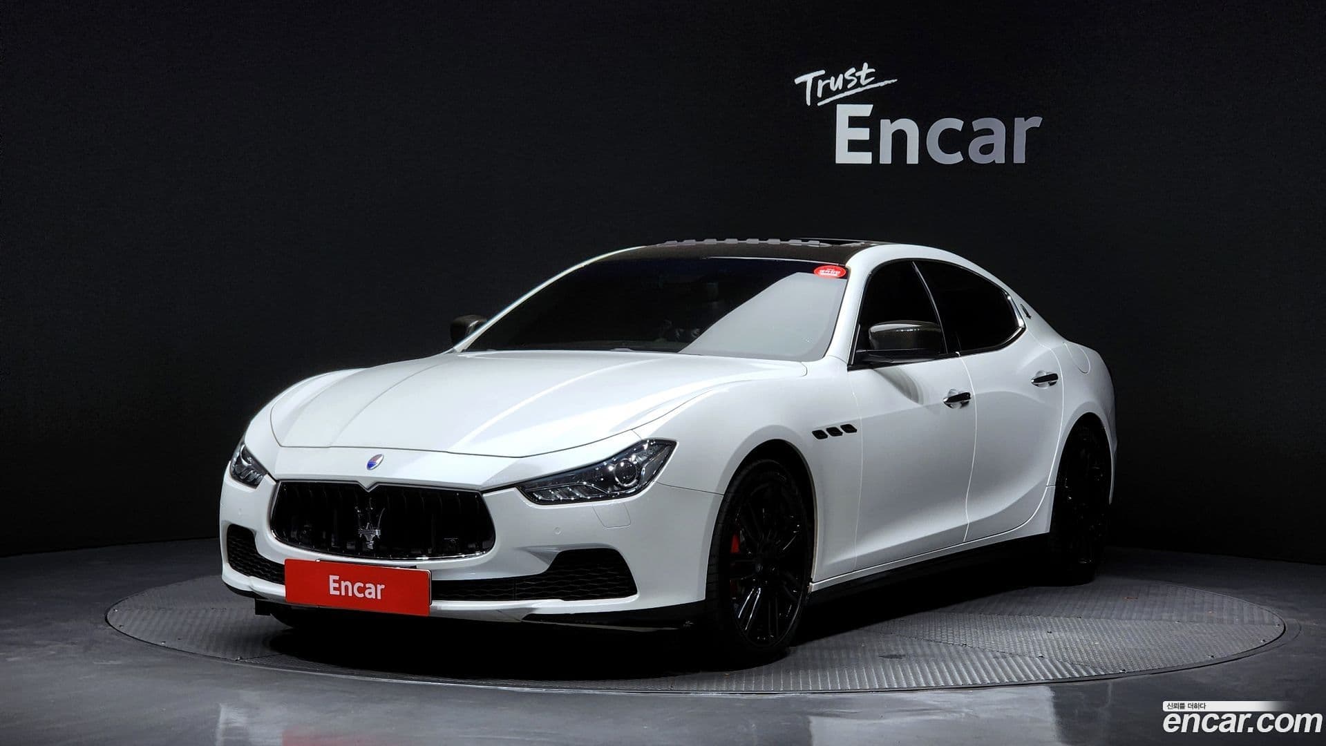 Main__Slider__Photo:Ghibli Maserati 2016.3-0
