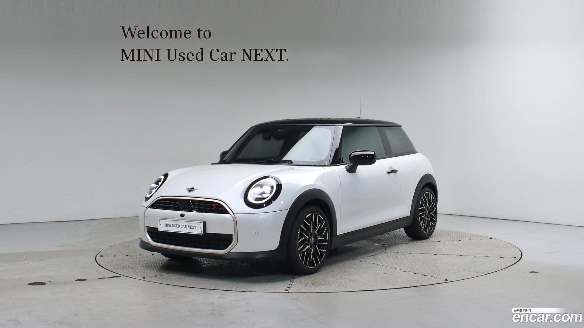 Main__Slider__Photo:Cooper Mini 2024.6-0