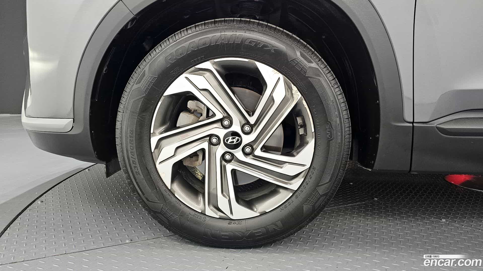 Santafe Hyundai 2022.2-OUTER-005
