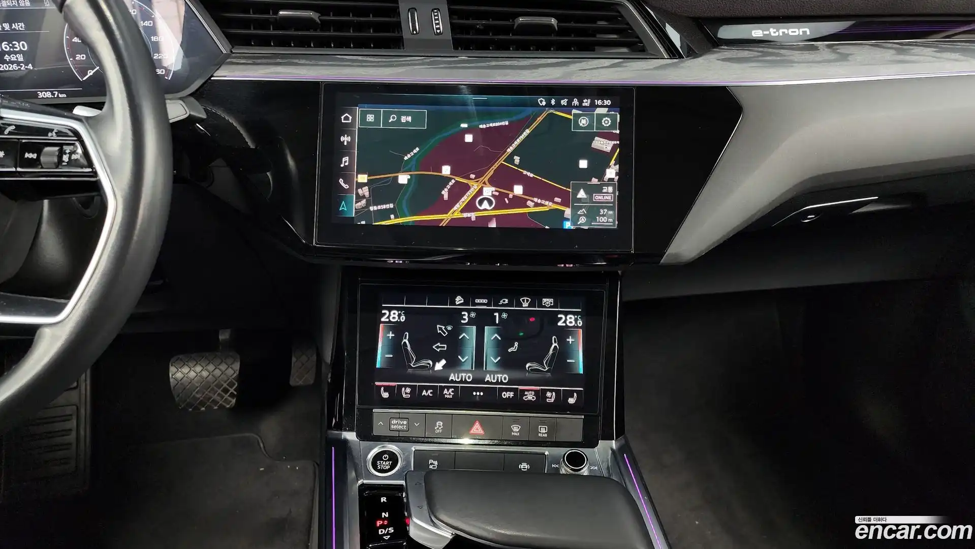 e-tron Audi 2021.10-OPTION-018