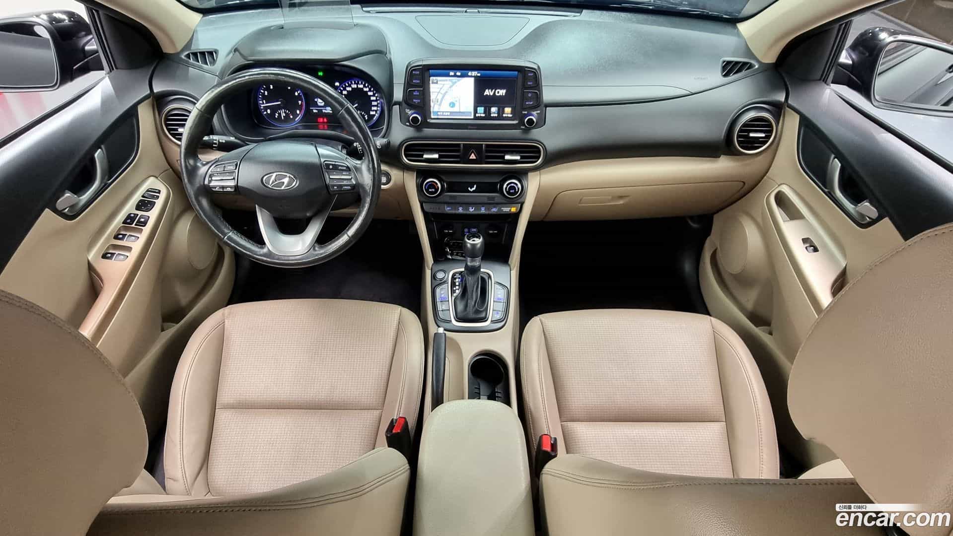 Kona Hyundai 2018.2-INNER-007