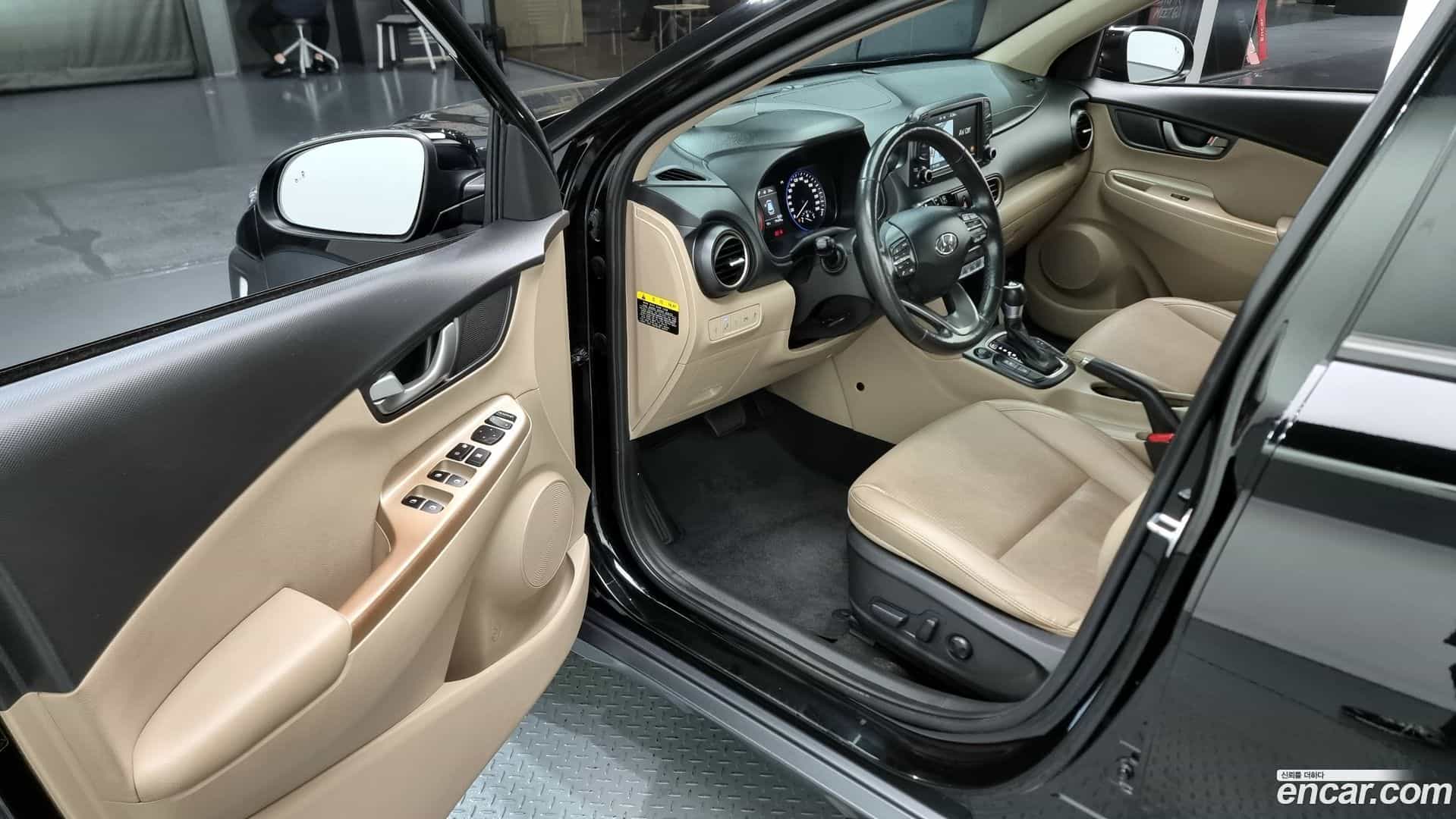Kona Hyundai 2018.2-OPTION-015