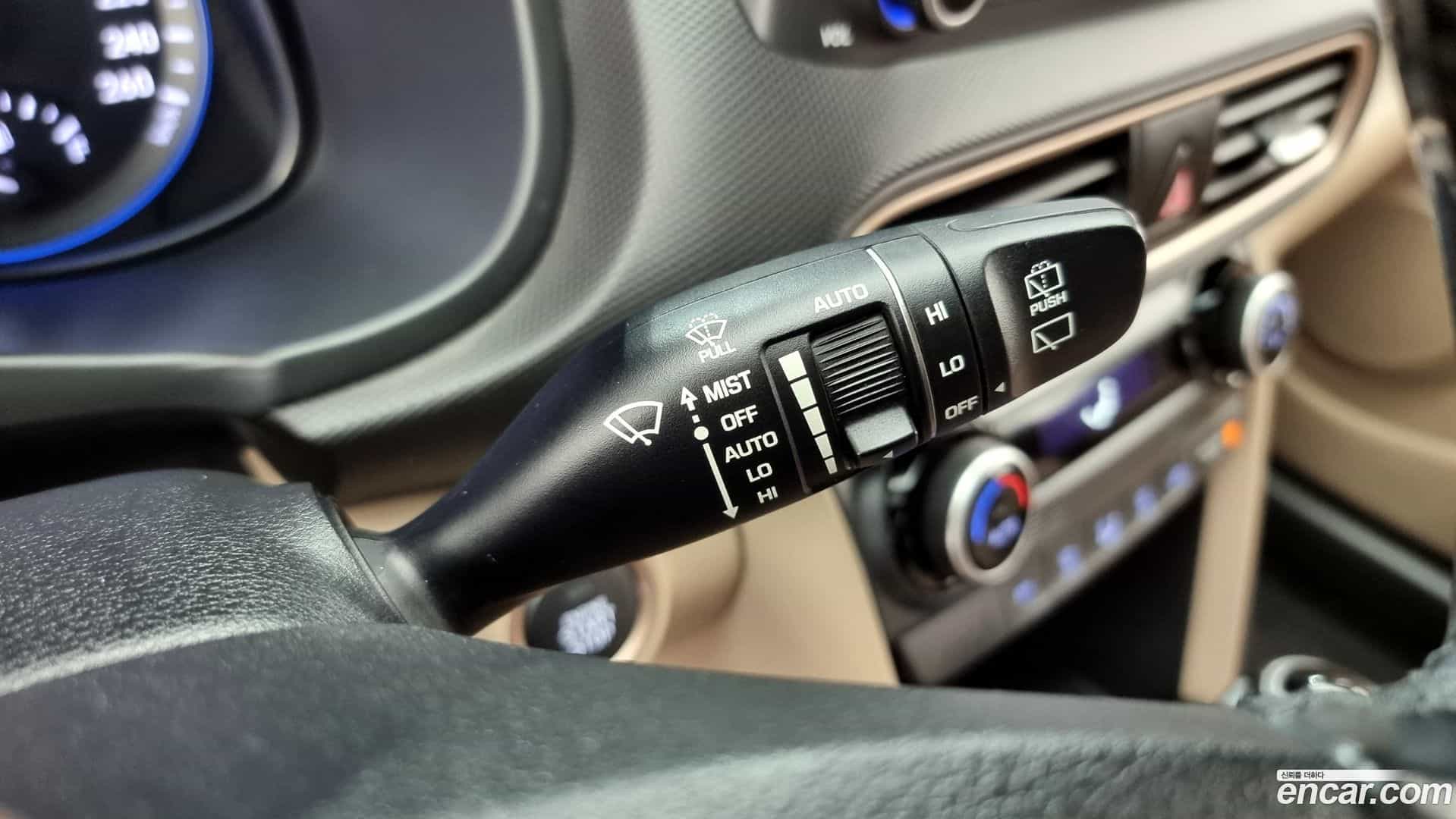 Kona Hyundai 2018.2-OPTION-022