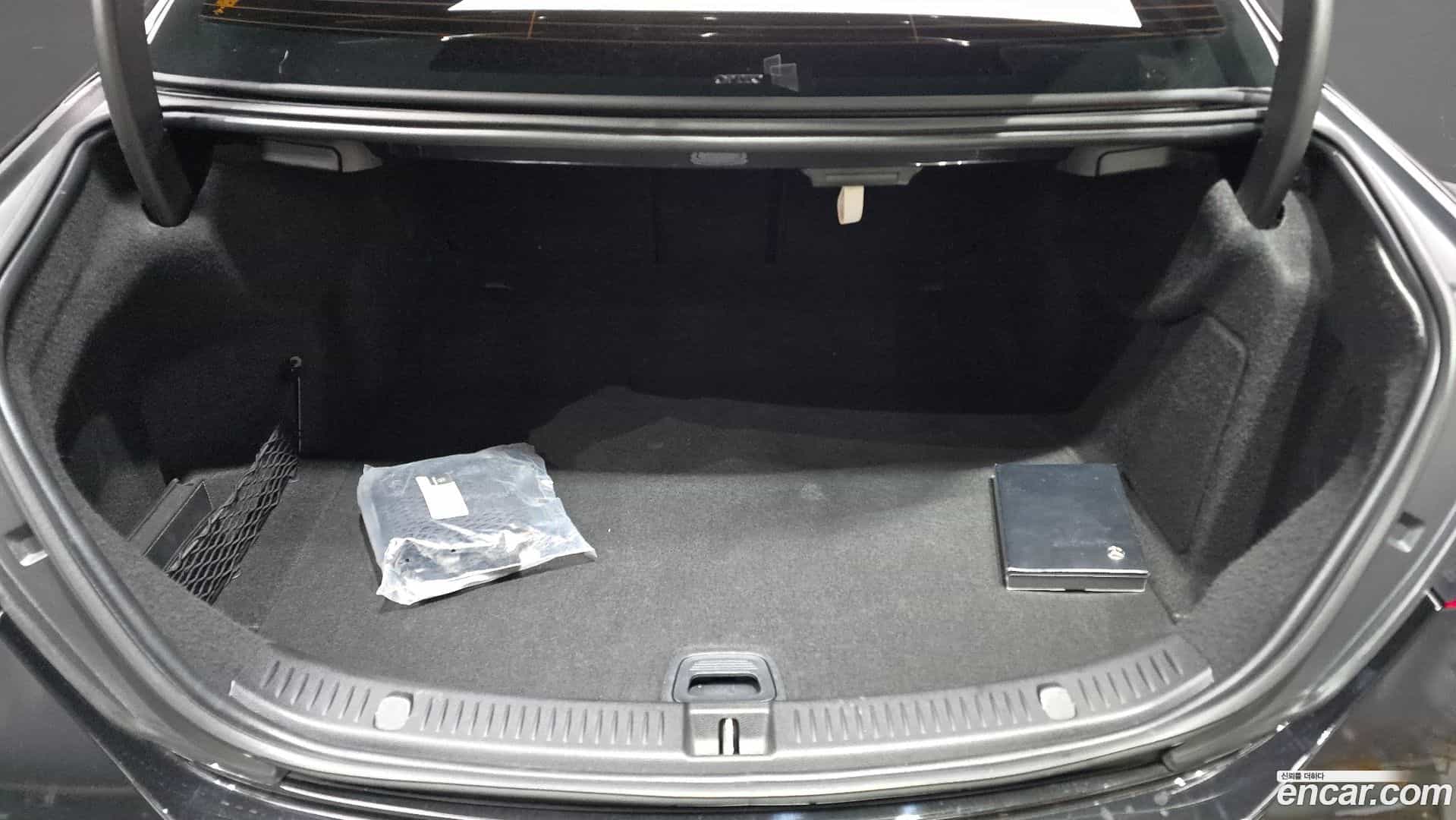 E-Class Mercedes-Benz 2021.2-OPTION-024