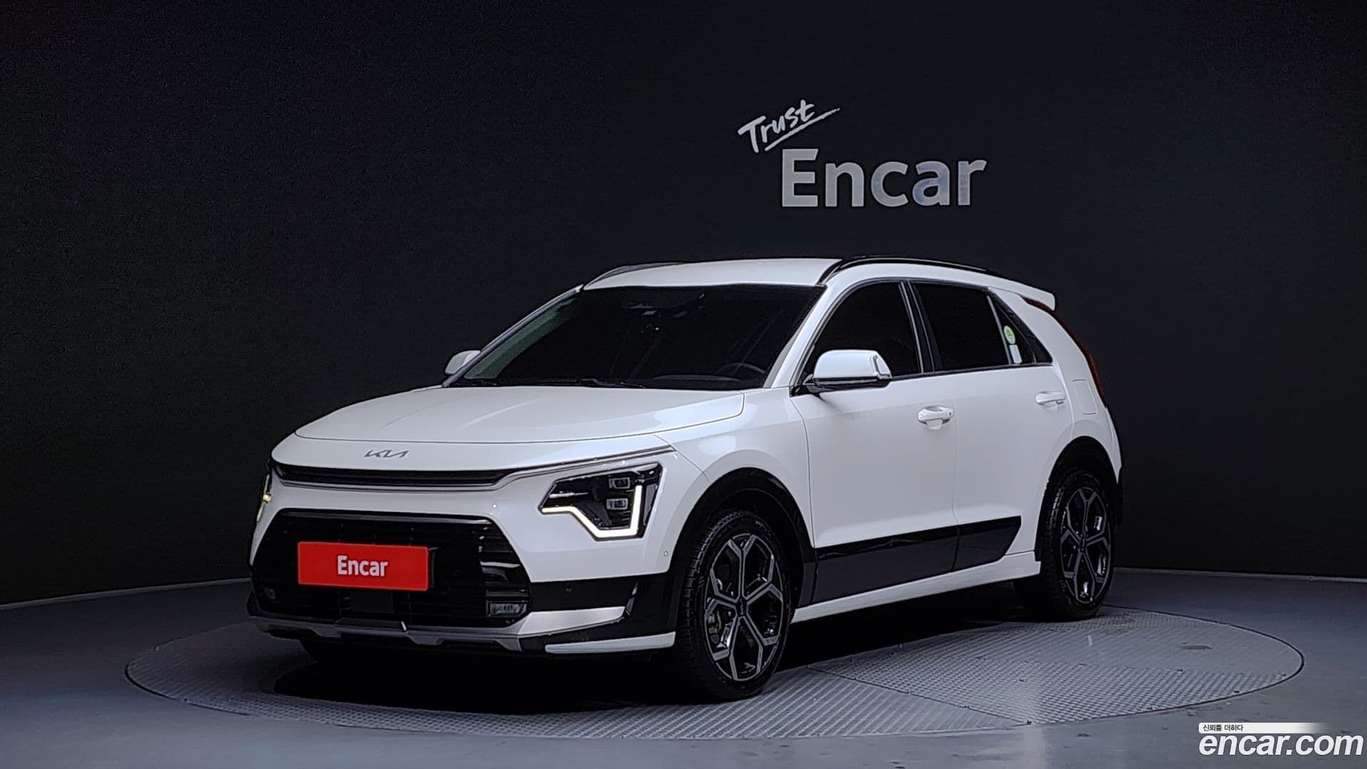 Main__Slider__Photo:Niro Kia 2023.3-0