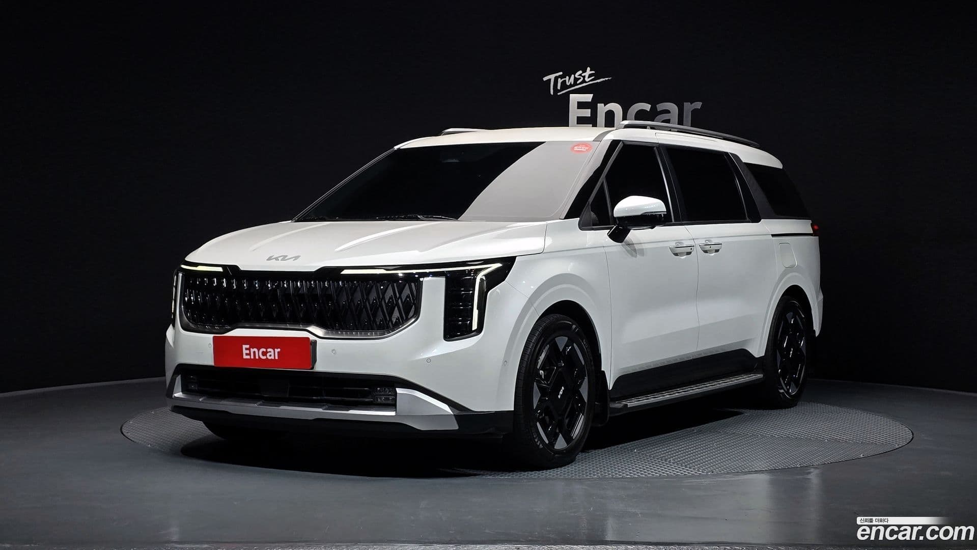 Main__Slider__Photo:Canival Kia 2024.0-0