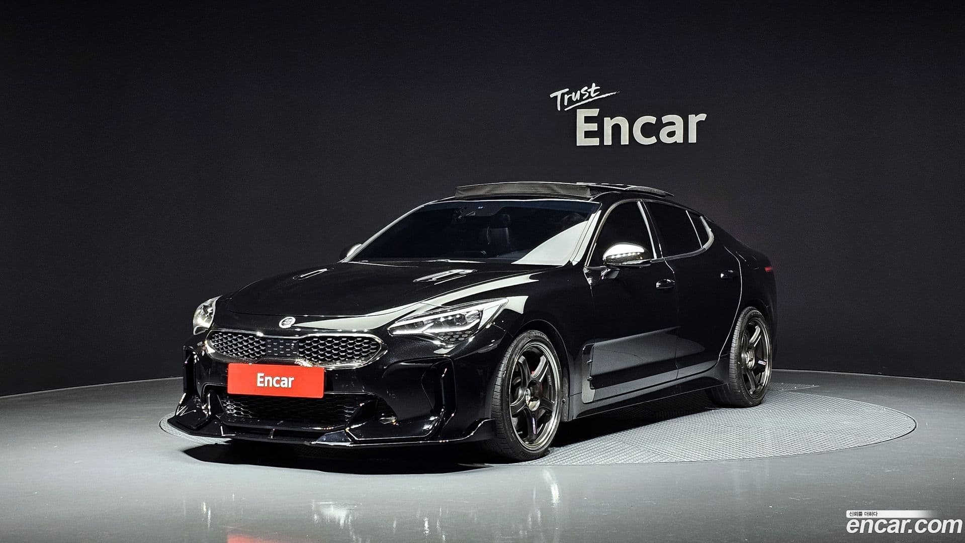 Main__Slider__Photo:Stinger Kia 2017.5-0