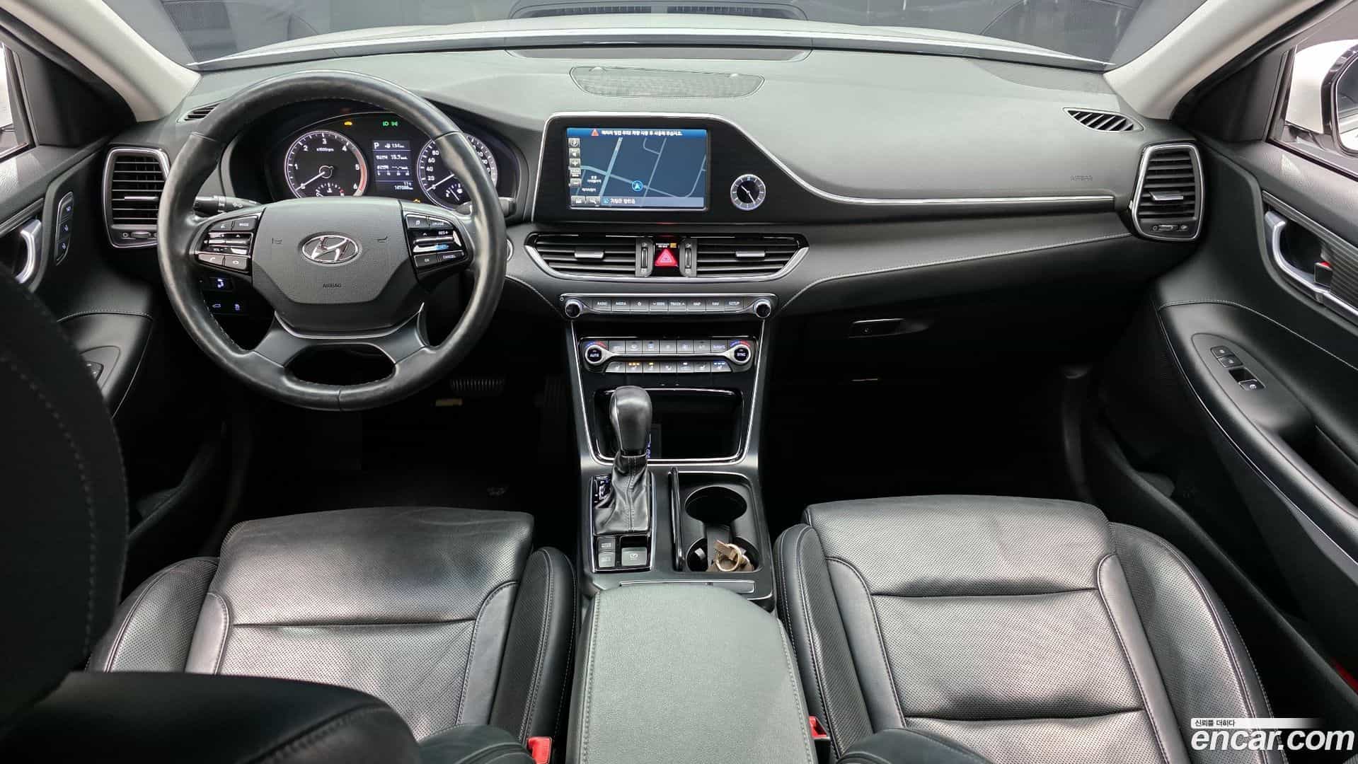 Grandeur Hyundai 2017.0-INNER-007