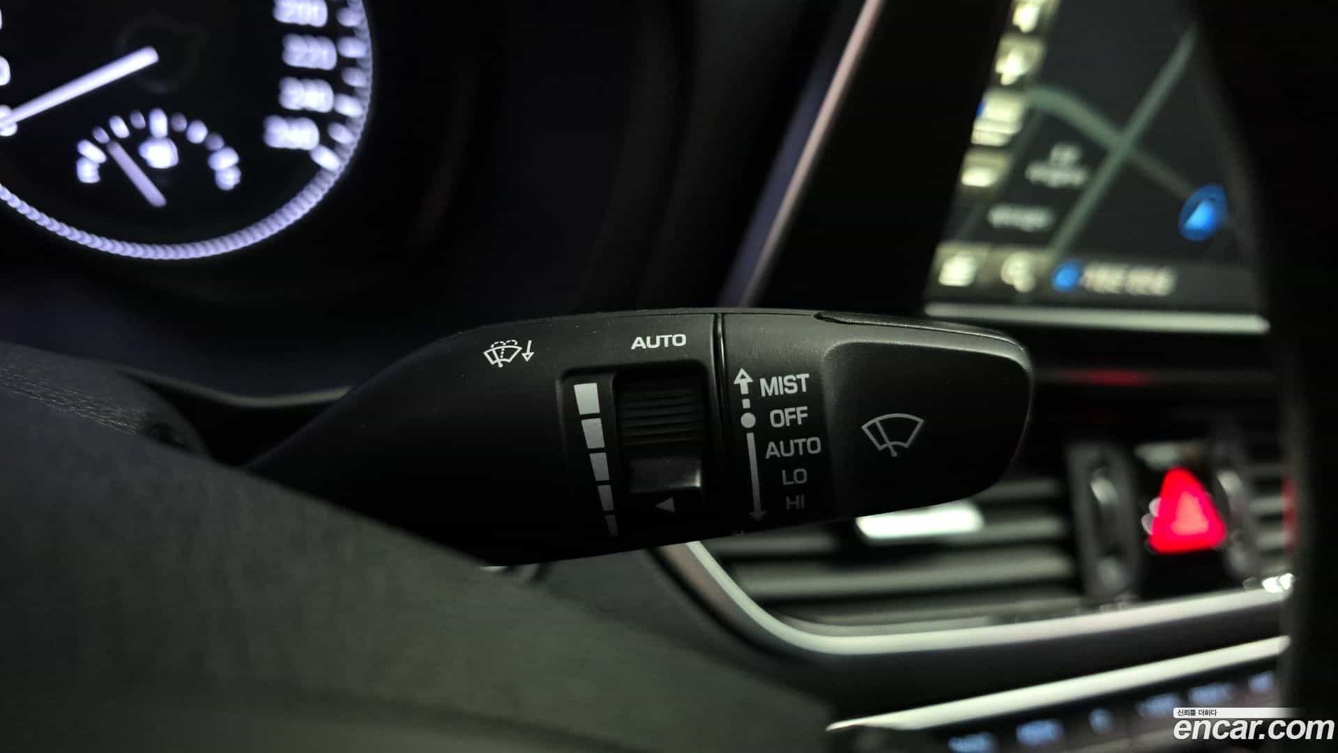 Grandeur Hyundai 2017.0-OPTION-022