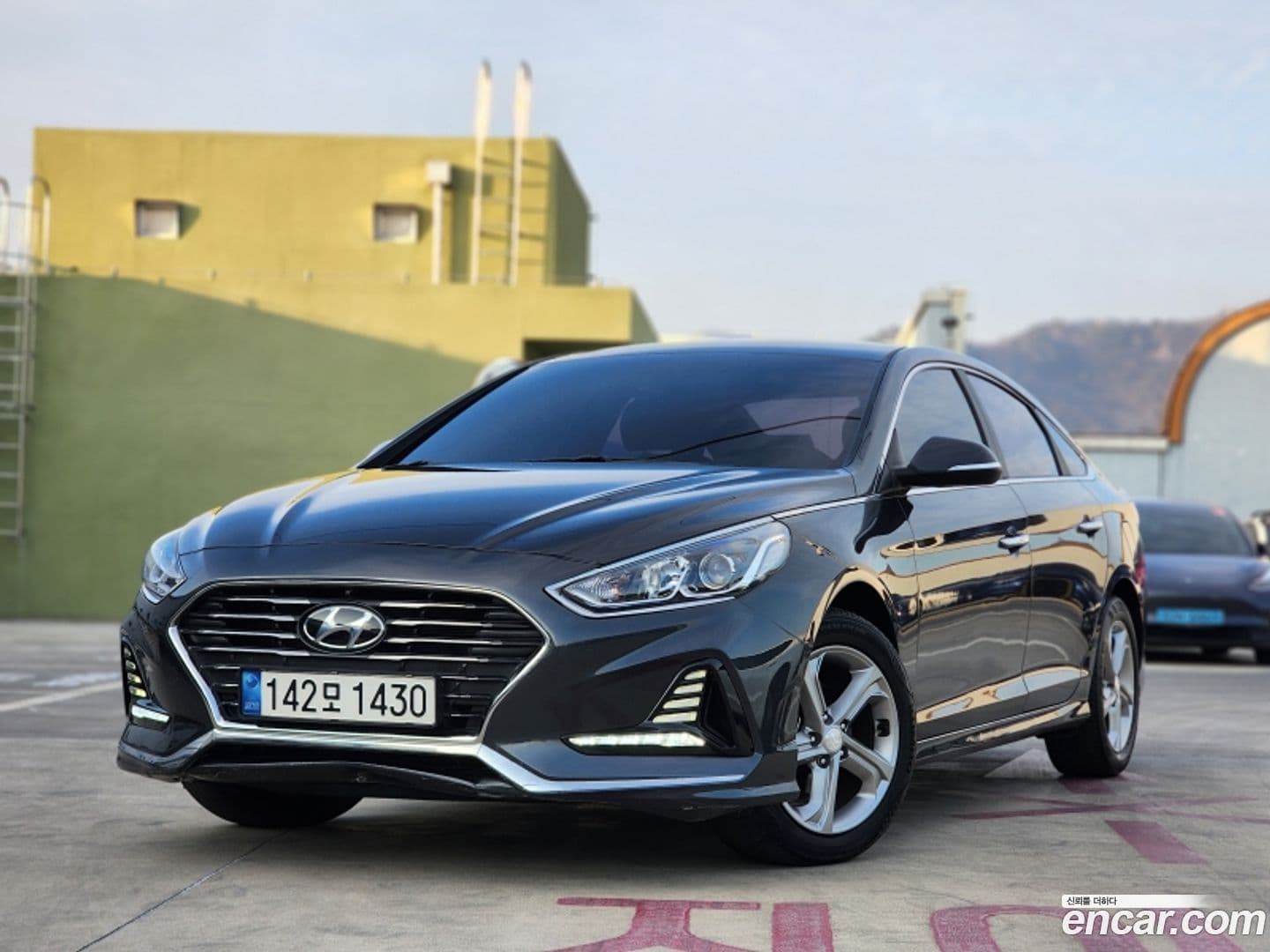 Main__Slider__Photo:Sonata Hyundai 2017.3-0