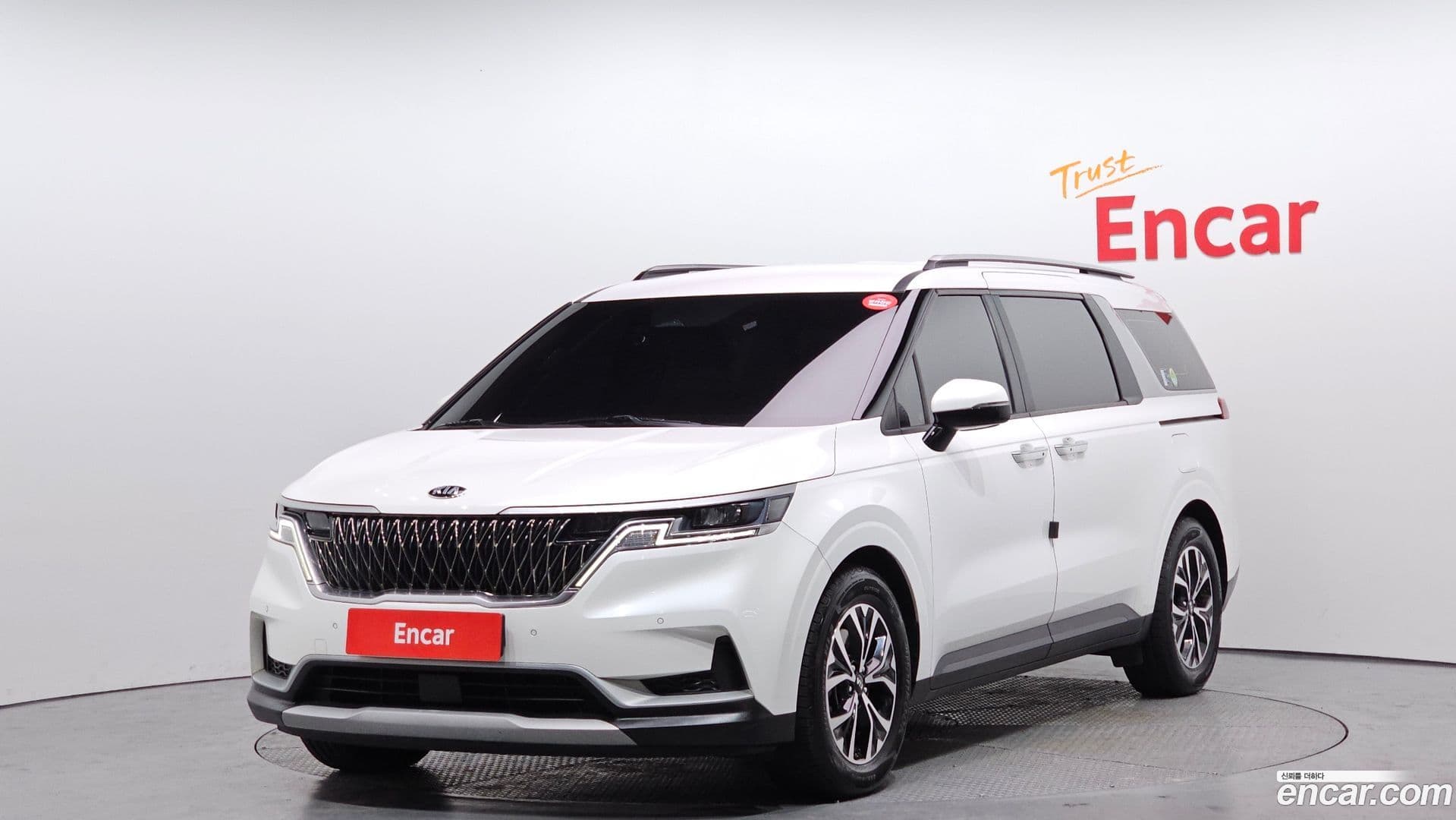 Main__Slider__Photo:Canival Kia 2020.9-0