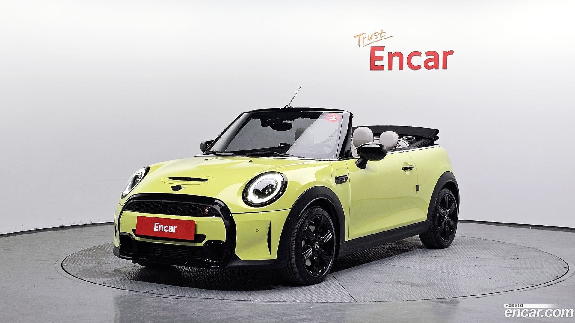 Main__Slider__Photo:Cooper Convertible Mini 2023.3-0